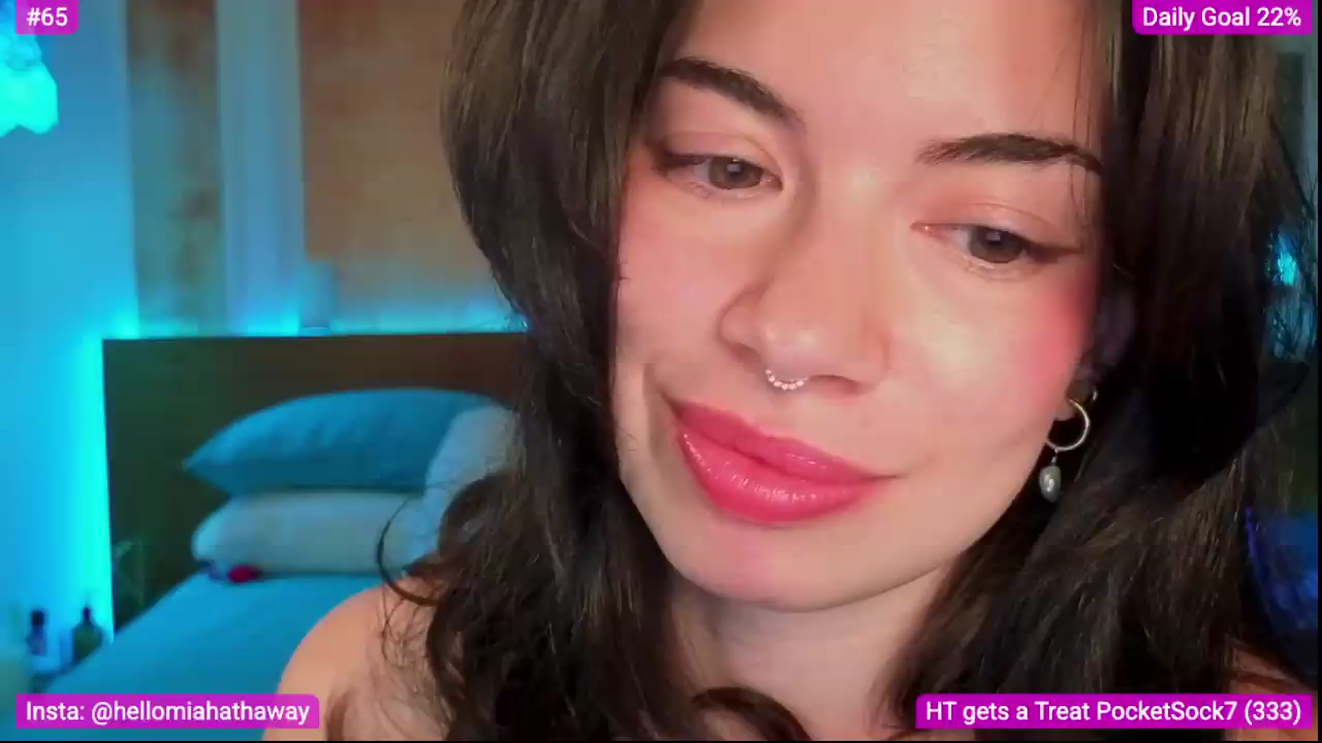Gallery image thumbnail from MiaHathaway's myfreecams stream on, 06/20/2026, 04:47 image 14 of 20