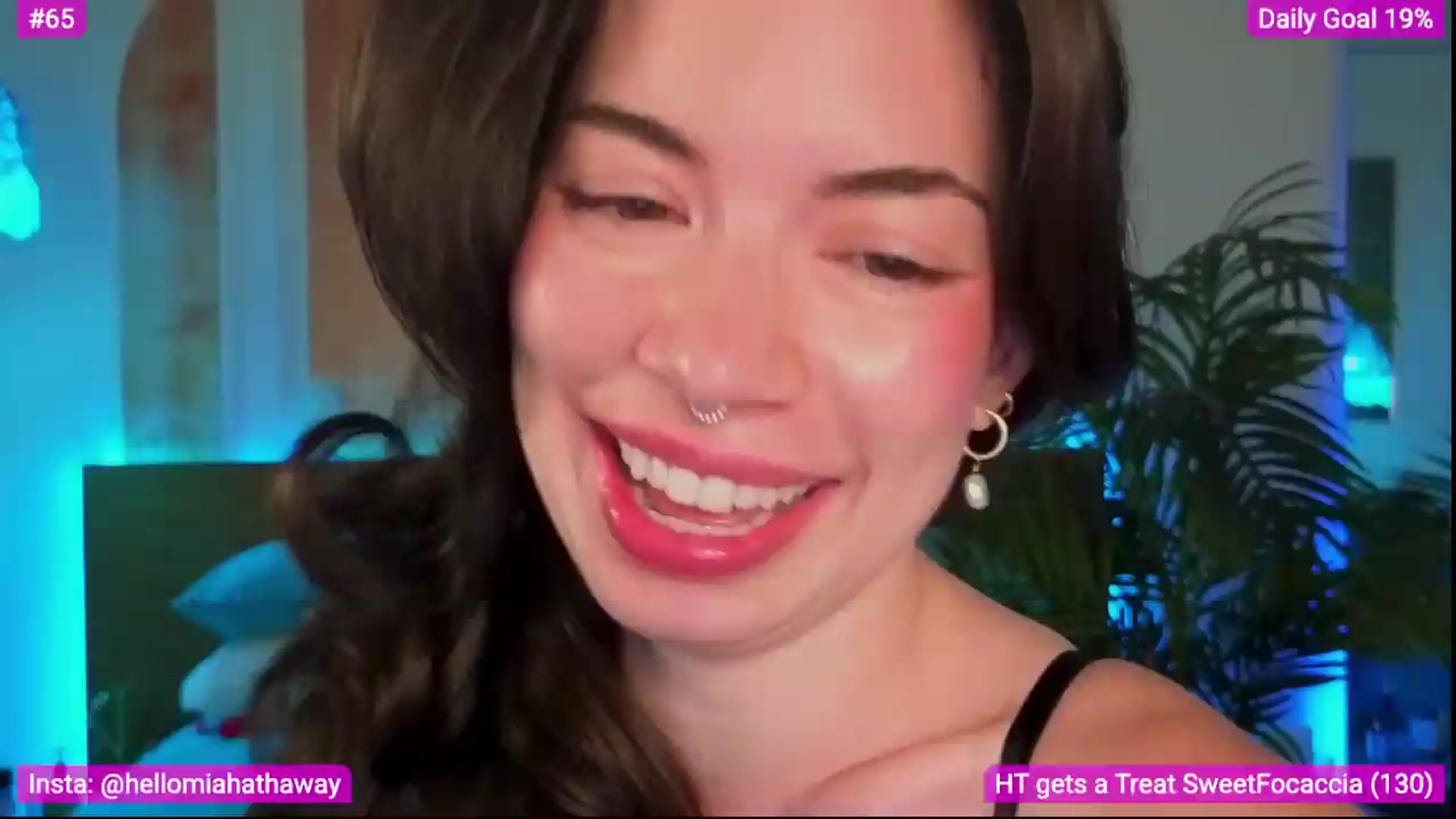 Gallery image thumbnail from MiaHathaway's myfreecams stream on, 06/20/2026, 04:47 image 10 of 20