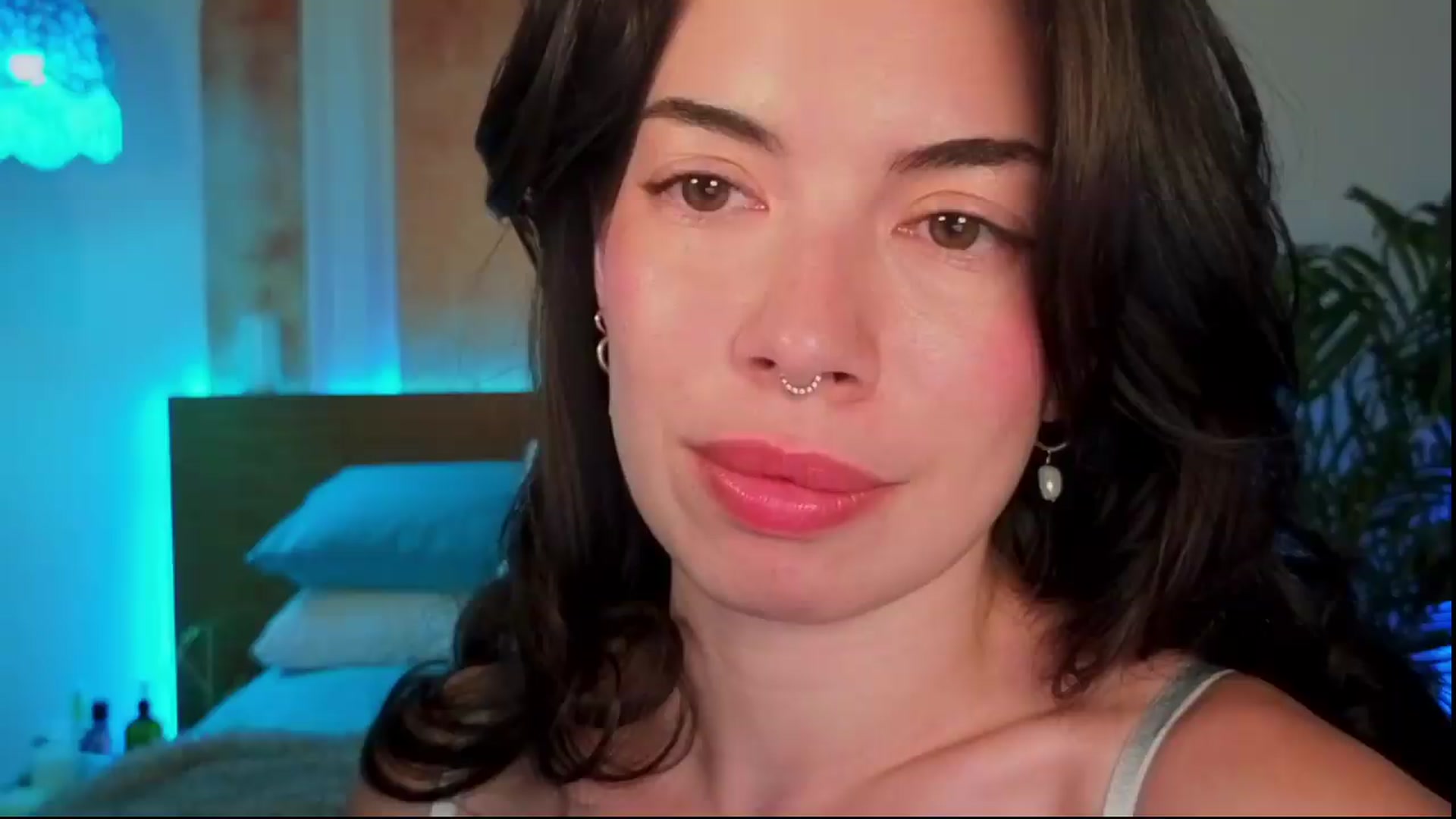 Gallery image thumbnail from MiaHathaway's myfreecams stream on, 06/21/2026, 04:40 image 4 of 20