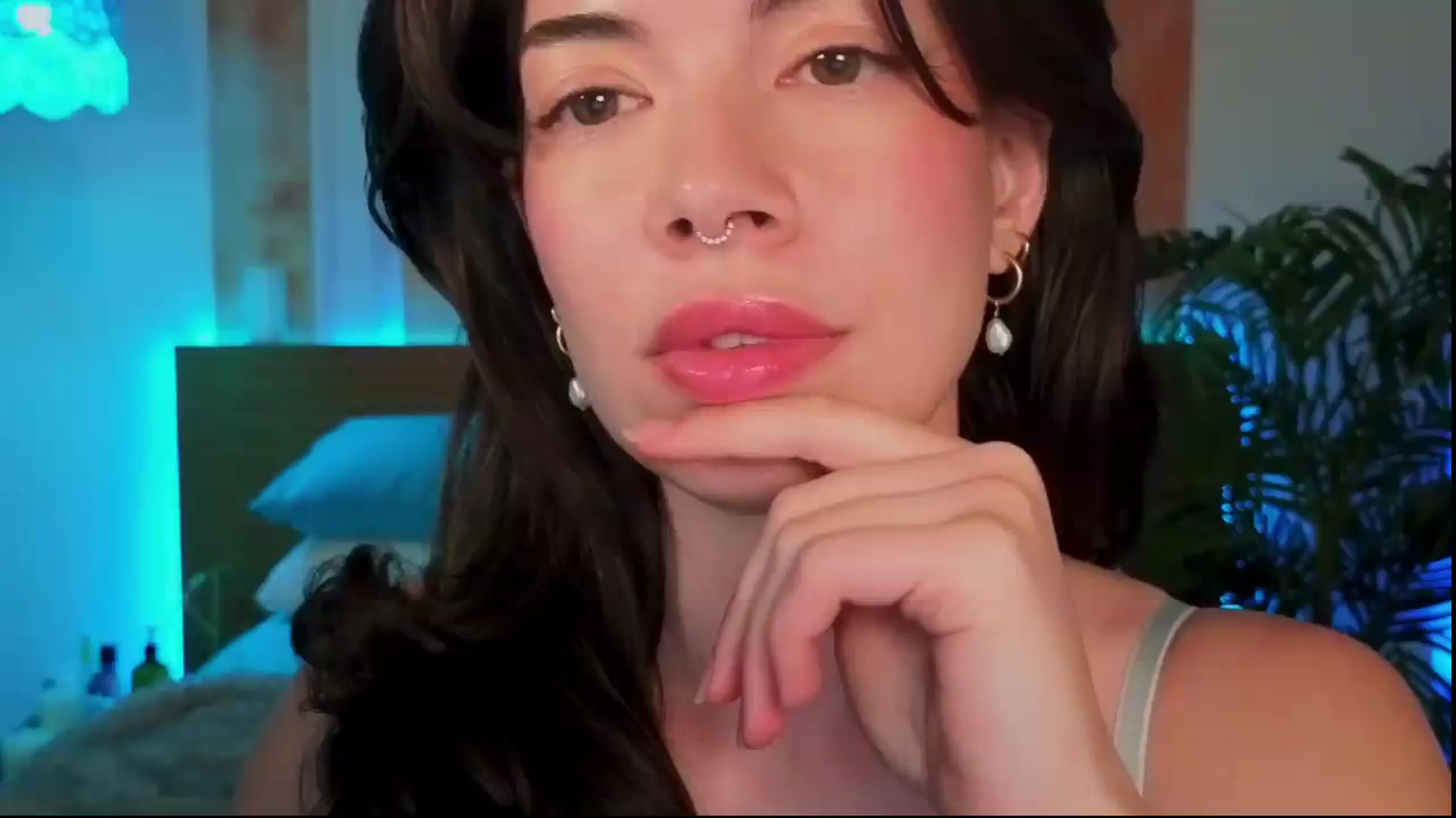 Gallery image thumbnail from MiaHathaway's myfreecams stream on, 06/21/2026, 04:40 image 16 of 20