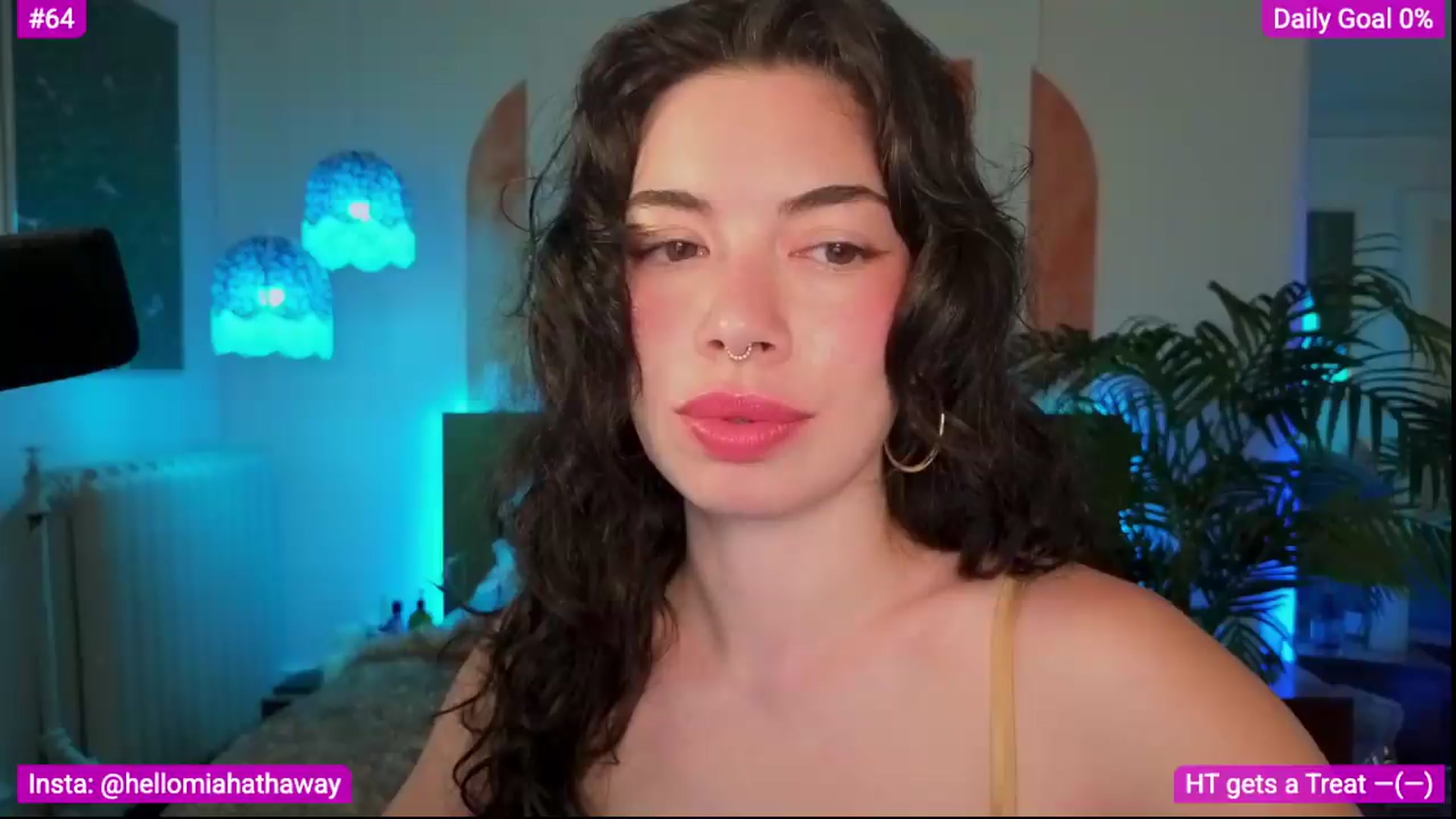 Gallery image thumbnail from MiaHathaway's myfreecams stream on, 06/22/2026, 04:41 image 4 of 20