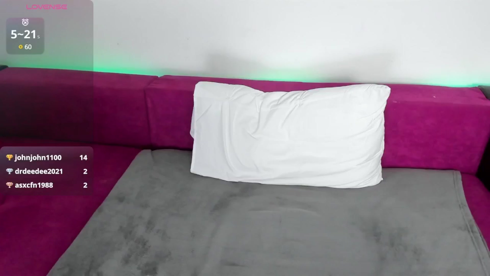 Gallery image thumbnail from MiaKitty's myfreecams stream on, 05/11/2025, 20:26 image 17 of 20