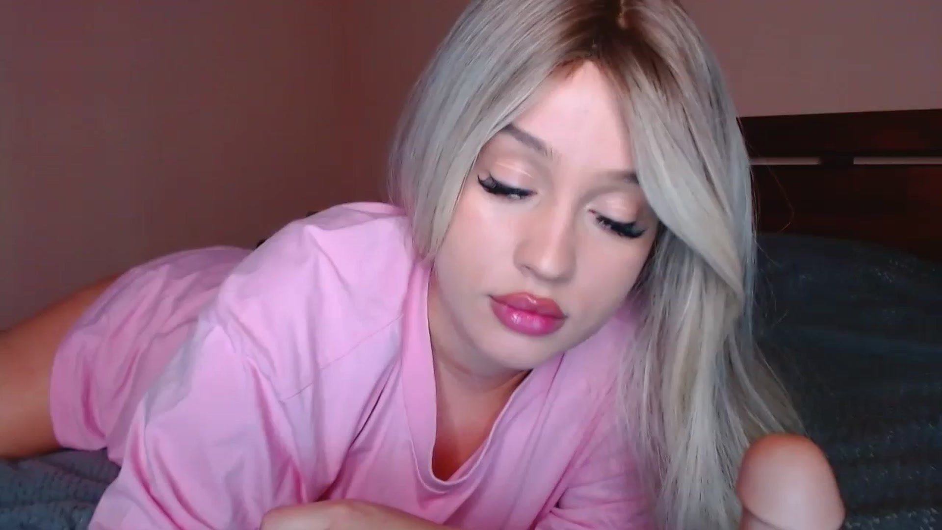 Gallery image thumbnail from MiaLee's myfreecams stream on, 12/09/2023, 17:07 image 7 of 20