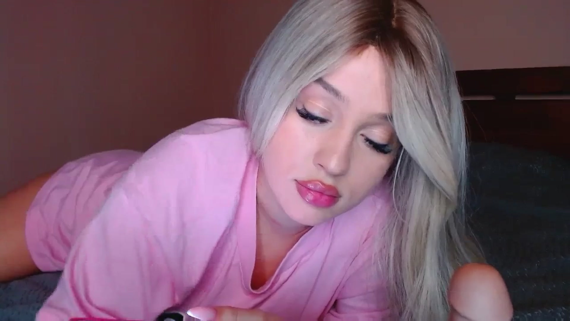 Gallery image thumbnail from MiaLee's myfreecams stream on, 12/09/2023, 17:07 image 3 of 20