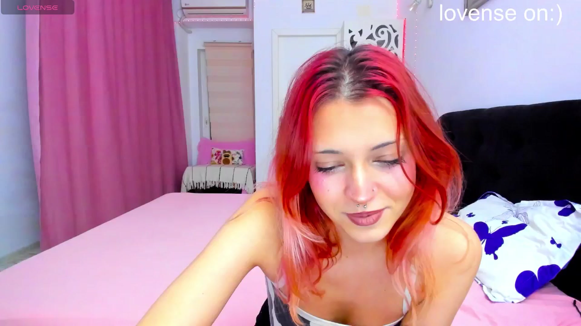 Gallery image thumbnail from MiaMagicc's myfreecams stream on, 11/17/2025, 21:16 image 1 of 20