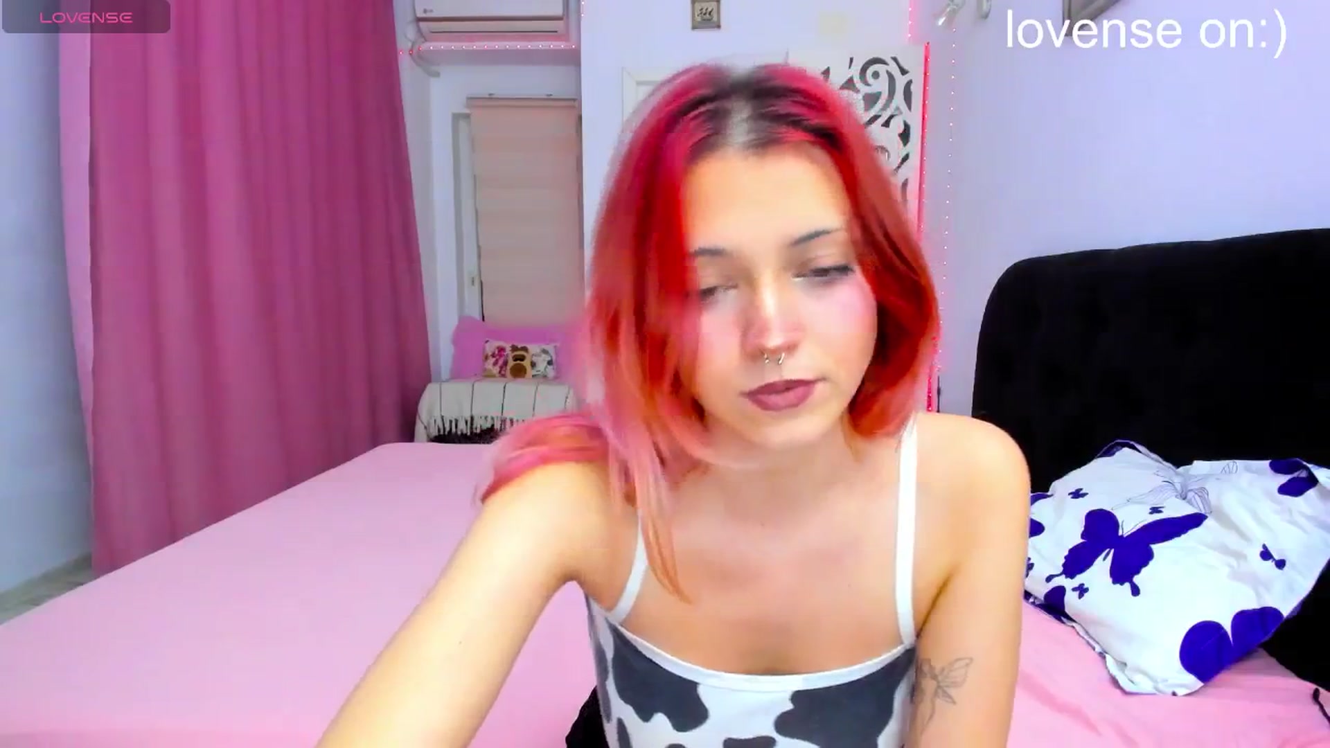 Gallery image thumbnail from MiaMagicc's myfreecams stream on, 11/17/2025, 21:16 image 9 of 20