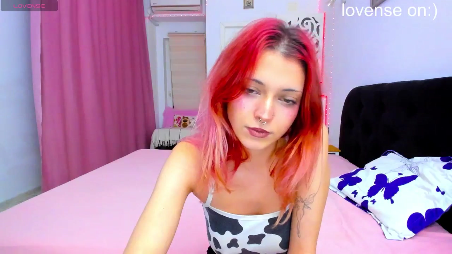 Gallery image thumbnail from MiaMagicc's myfreecams stream on, 11/17/2025, 22:30 image 10 of 20