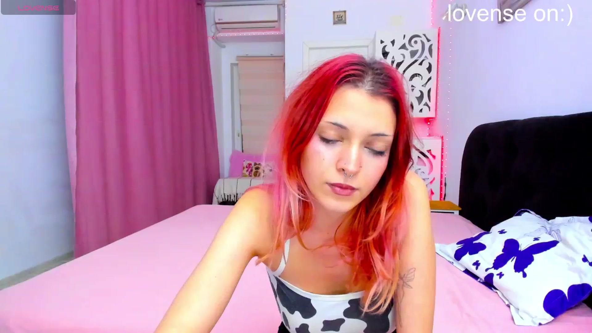 Gallery image thumbnail from MiaMagicc's myfreecams stream on, 11/18/2025, 04:56 image 7 of 20
