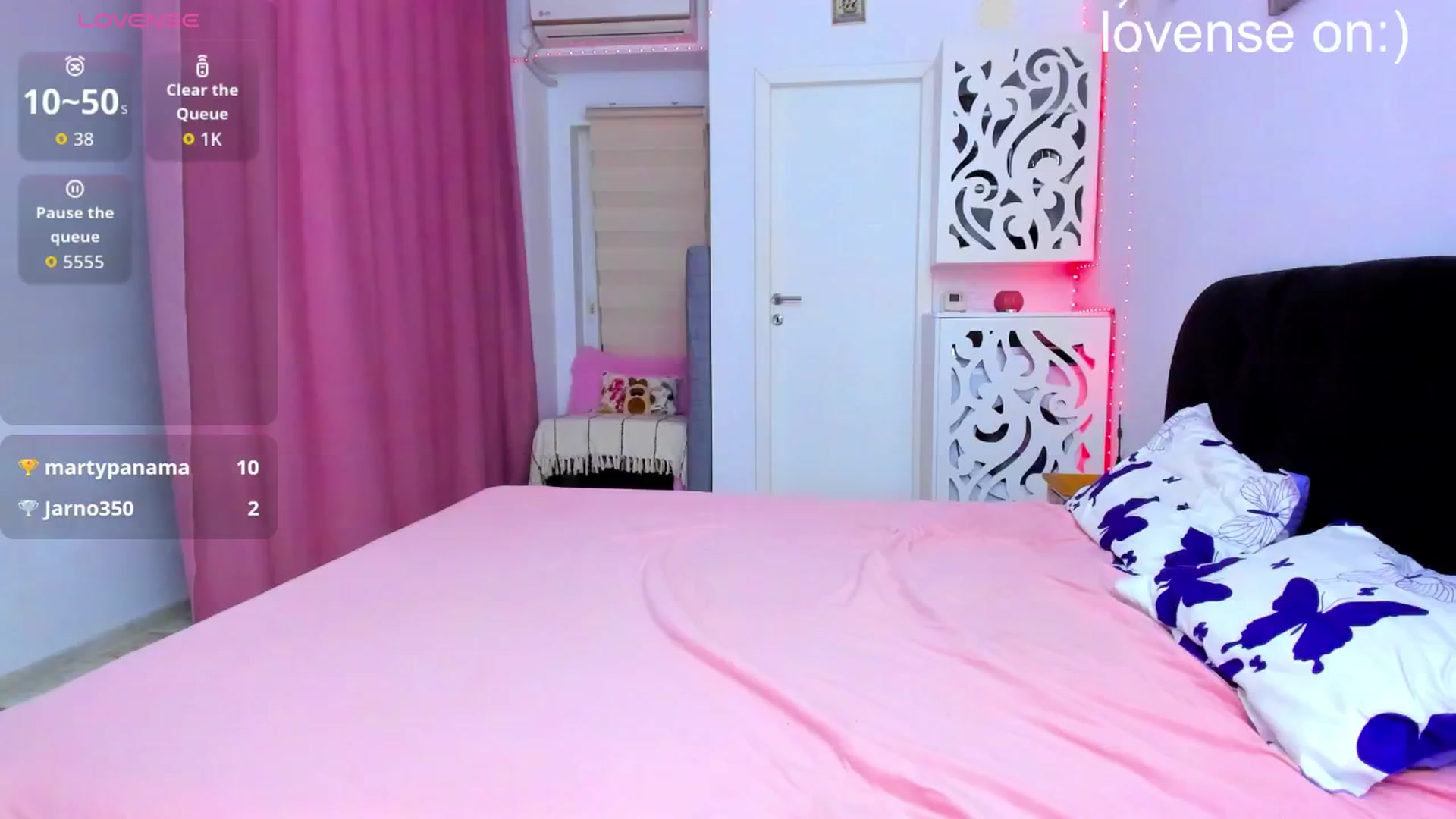 Gallery image thumbnail from MiaMagicc's myfreecams stream on, 11/18/2025, 21:18 image 14 of 20