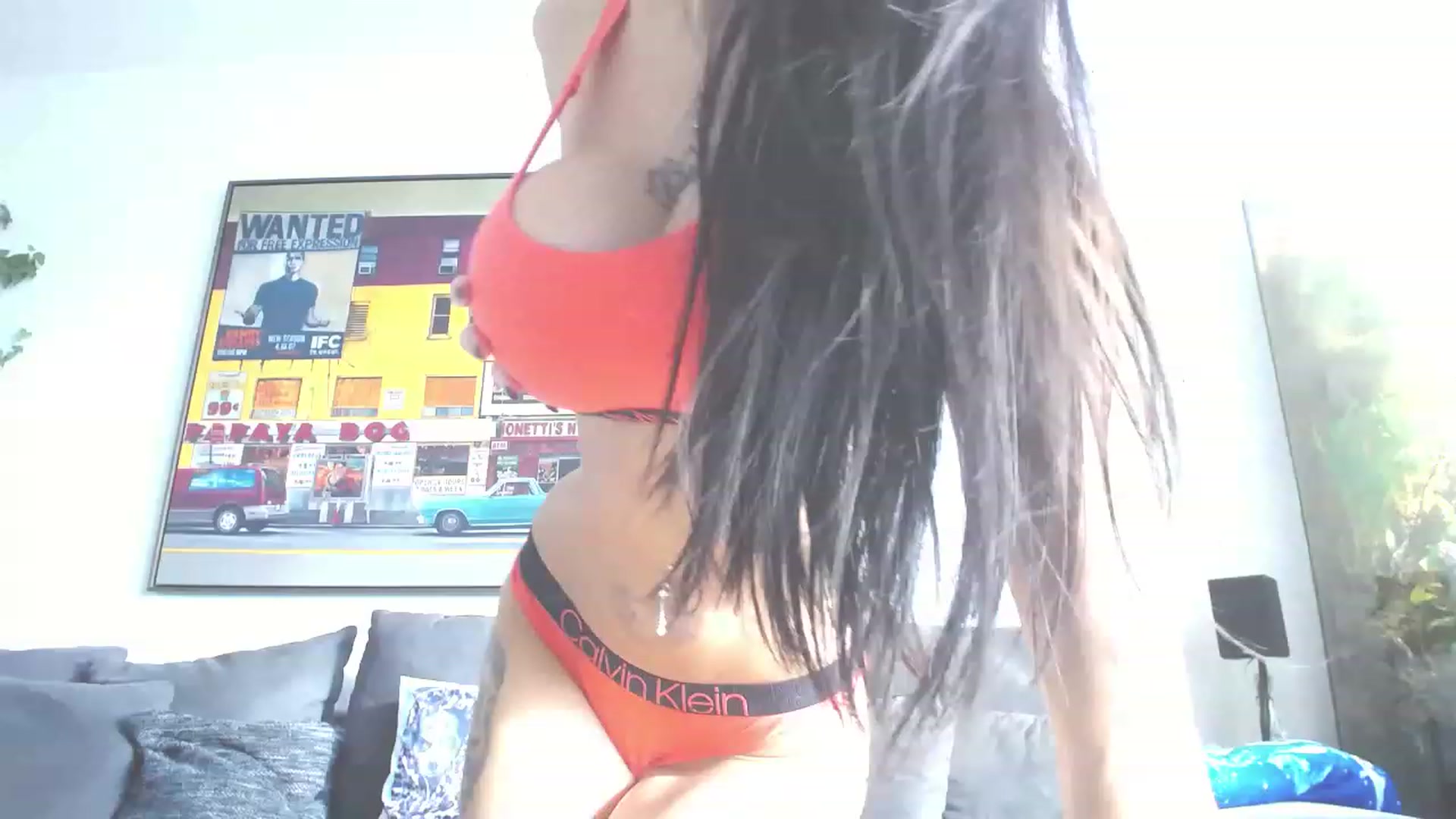 Gallery image thumbnail from MiaMaxxx's myfreecams stream on, 01/13/2023, 11:29 image 3 of 20