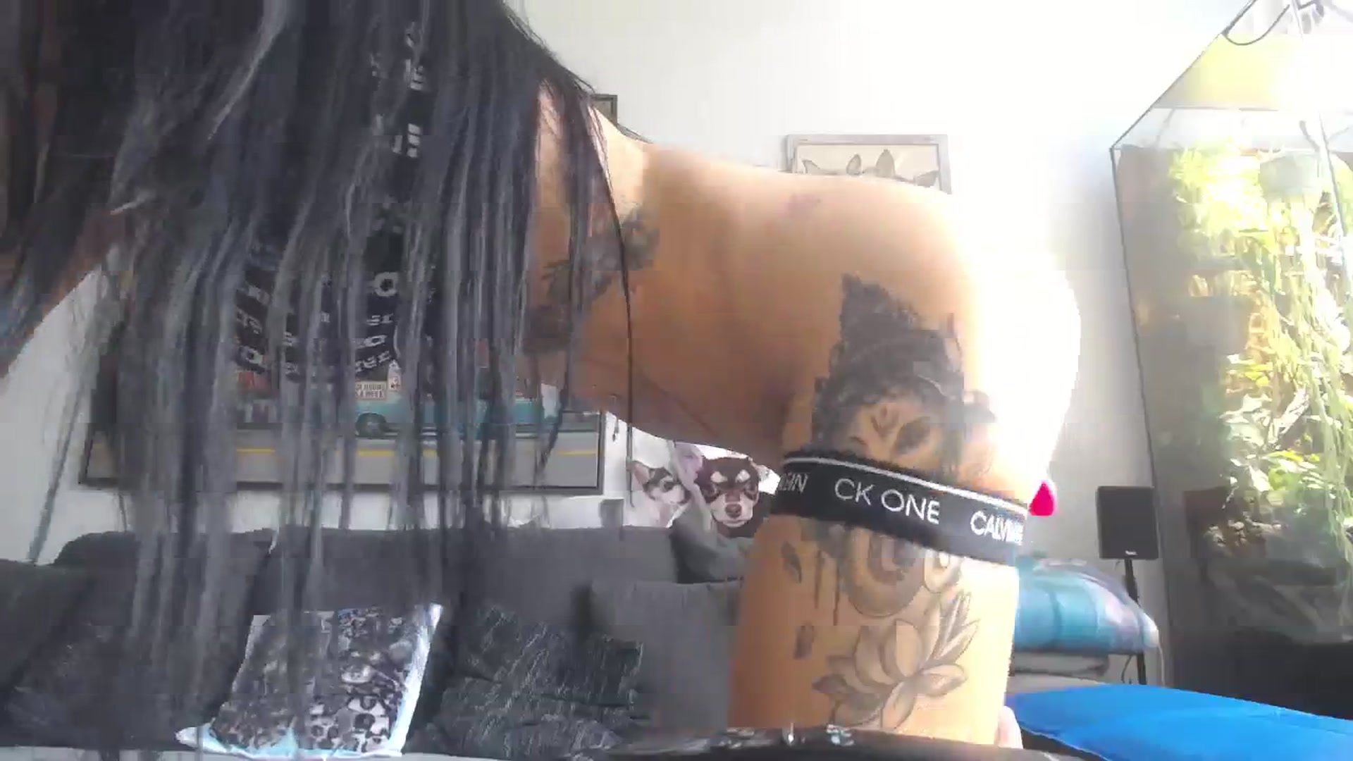 Gallery image thumbnail from MiaMaxxx's myfreecams stream on, 08/16/2023, 11:16 image 3 of 20