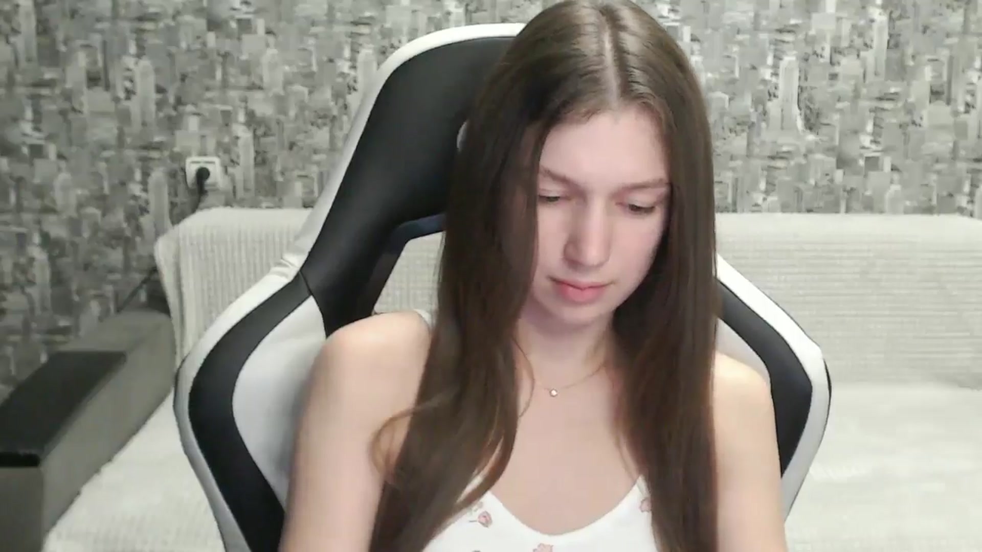 Gallery image thumbnail from MiaMislis's myfreecams stream on, 08/25/2025, 11:50 image 17 of 20