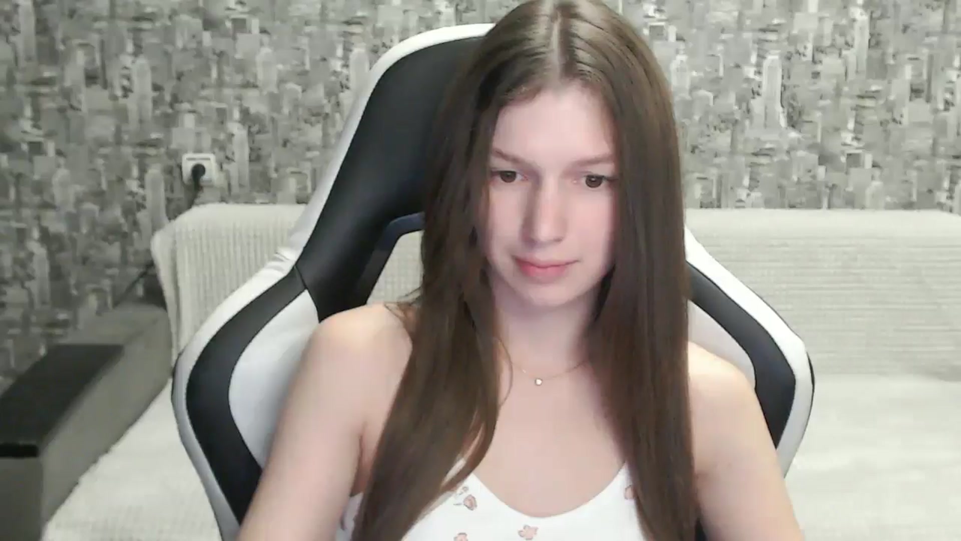 Gallery image thumbnail from MiaMislis's myfreecams stream on, 08/25/2025, 11:50 image 9 of 20