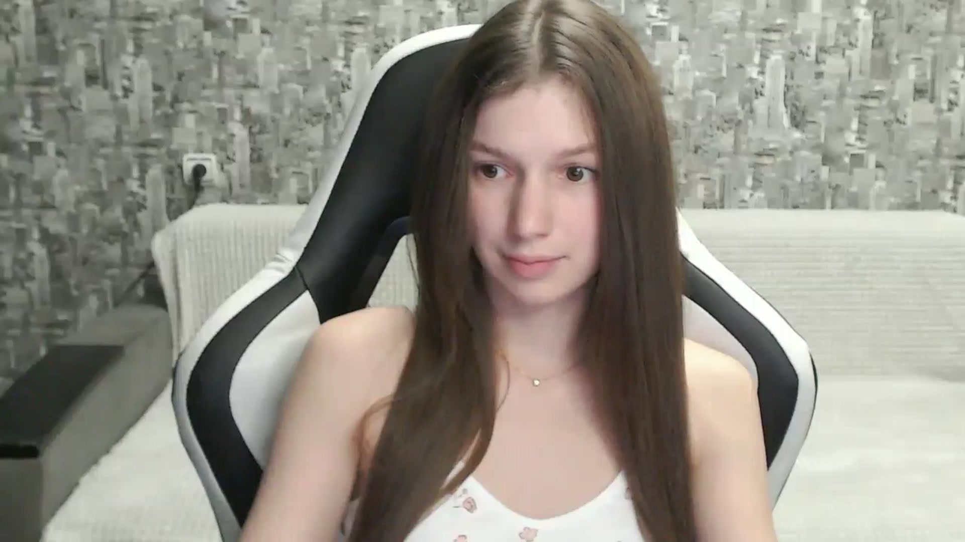 Gallery image thumbnail from MiaMislis's myfreecams stream on, 08/25/2025, 11:50 image 14 of 20