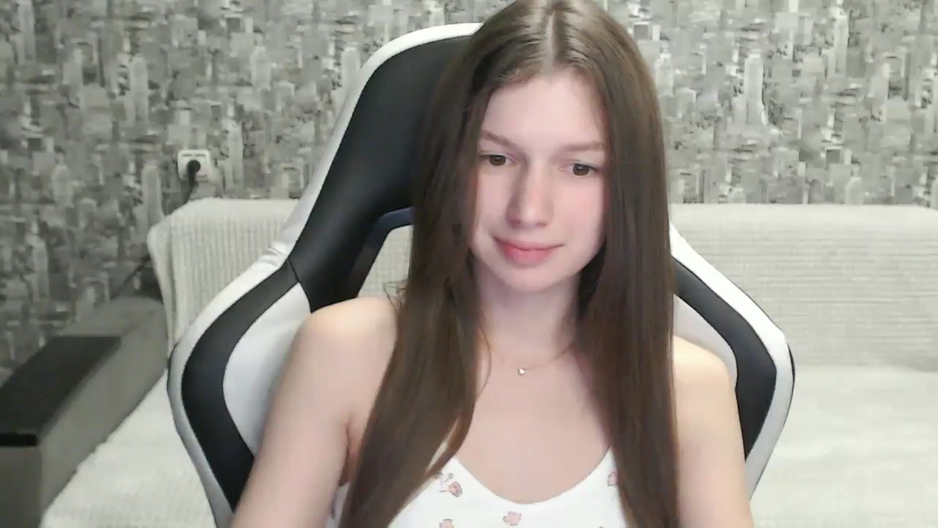 Gallery image thumbnail from MiaMislis's myfreecams stream on, 08/25/2025, 11:50 image 8 of 20