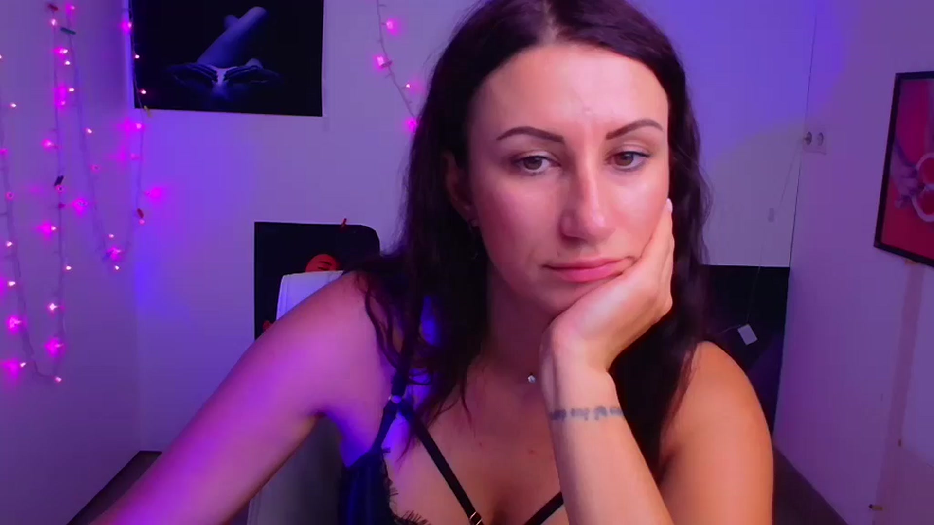 Gallery image thumbnail from MiaMiss's myfreecams stream on, 09/14/2024, 21:23 image 12 of 20