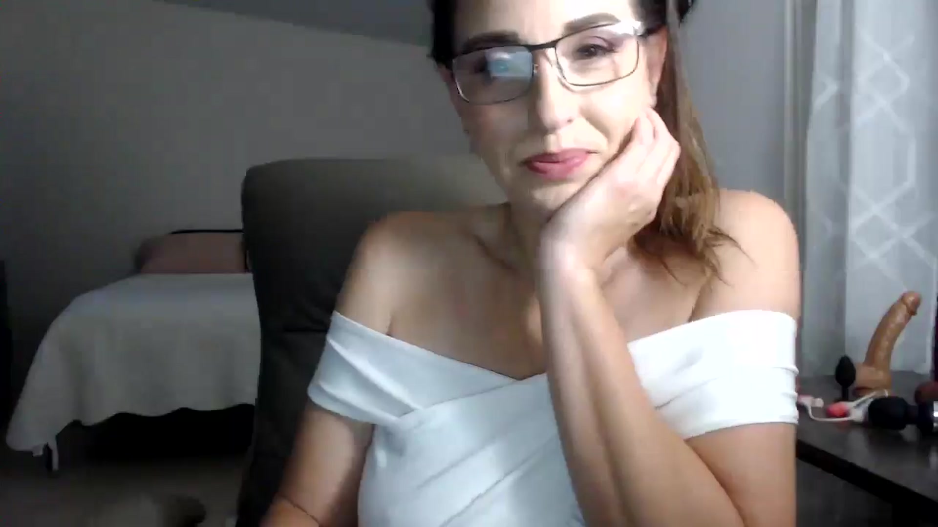 Gallery image thumbnail from MiaMoris's myfreecams stream on, 09/23/2025, 08:18 image 4 of 20