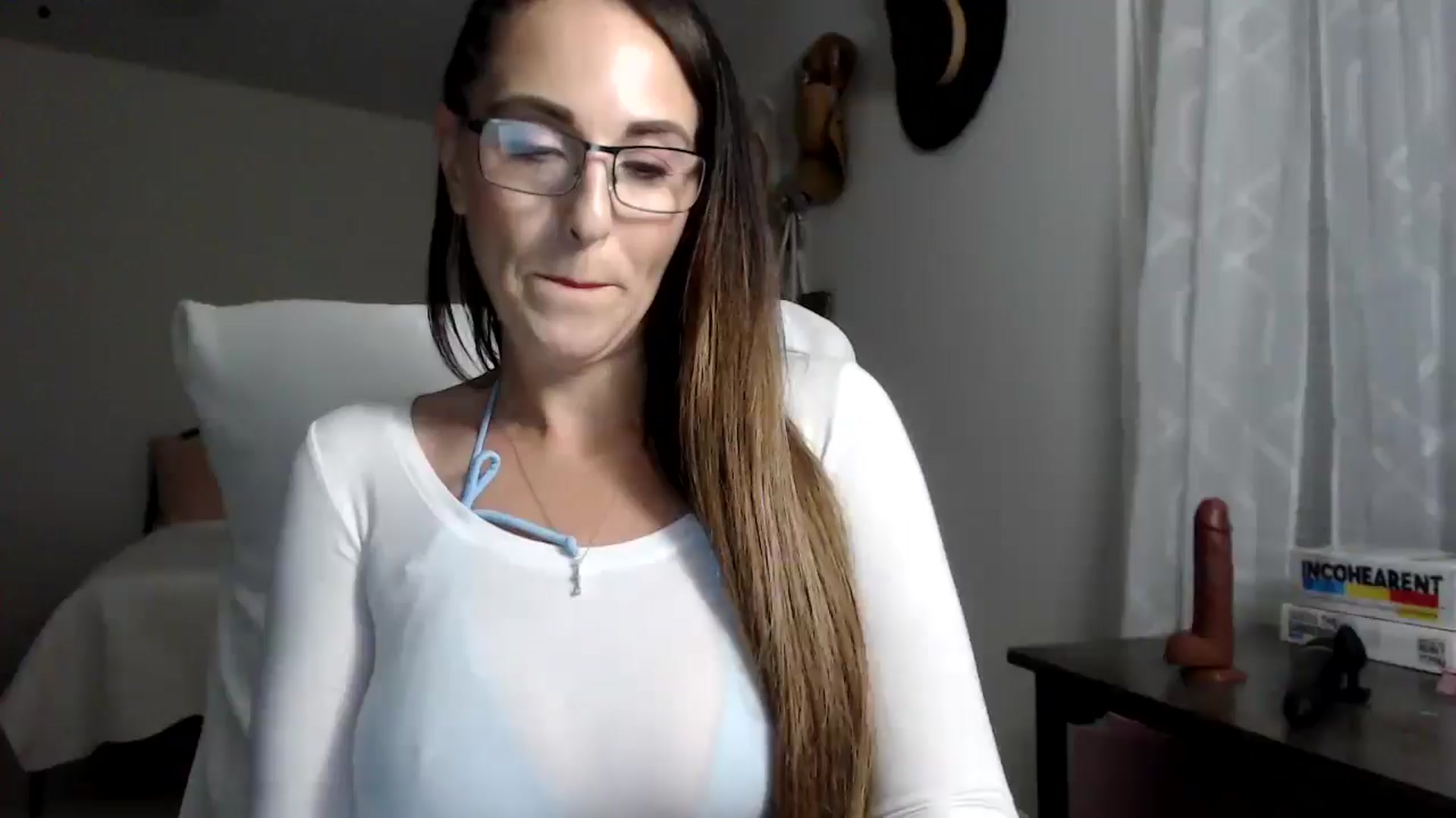 Gallery image thumbnail from MiaMoris's myfreecams stream on, 10/21/2025, 24:55 image 16 of 20