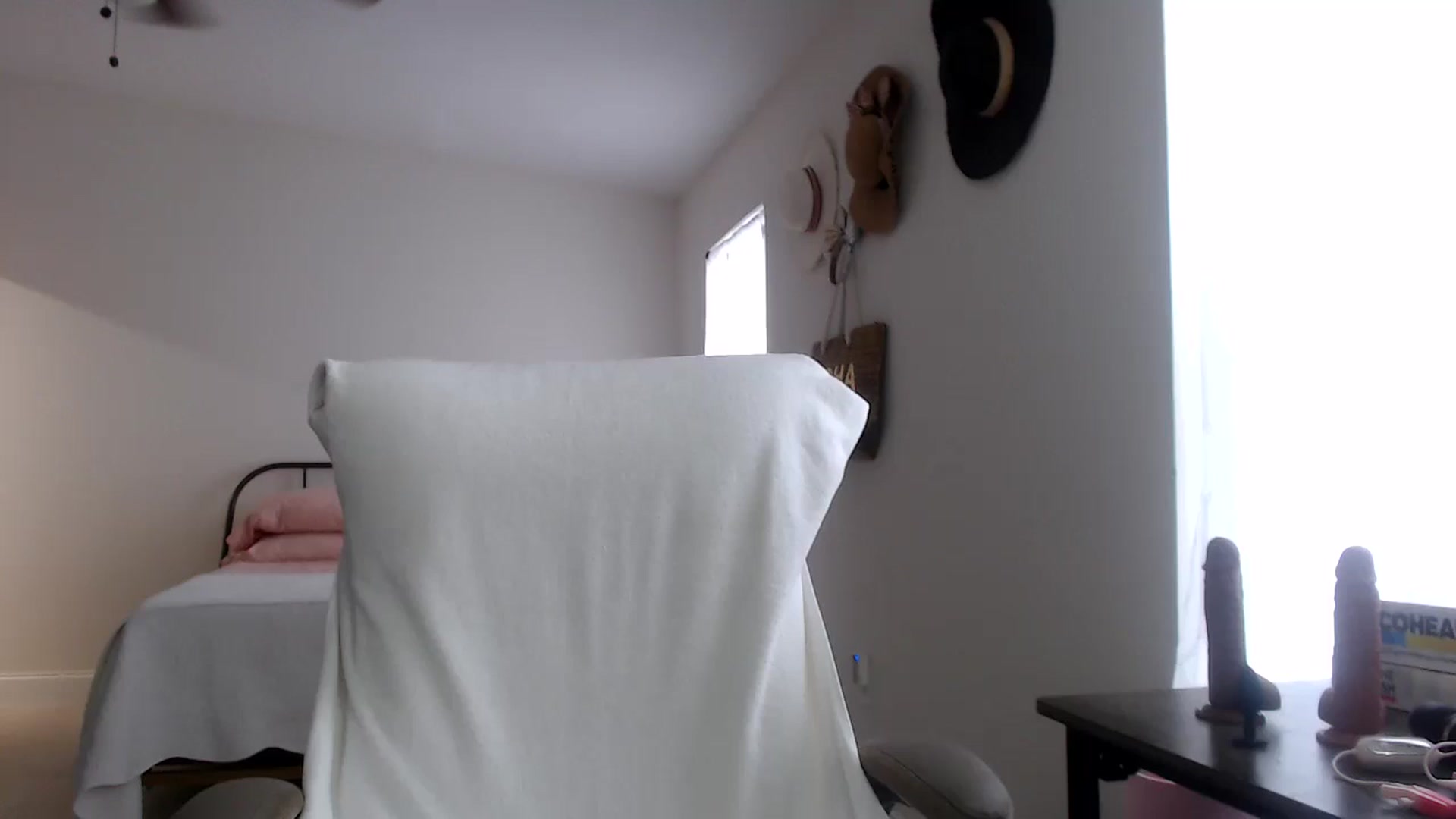 Gallery image thumbnail from MiaMoris's myfreecams stream on, 10/24/2025, 17:59 image 17 of 20