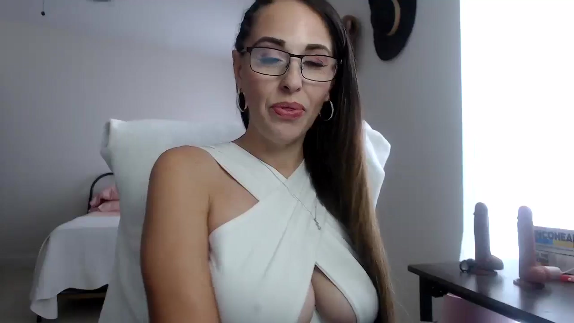 Gallery image thumbnail from MiaMoris's myfreecams stream on, 10/24/2025, 17:59 image 2 of 20