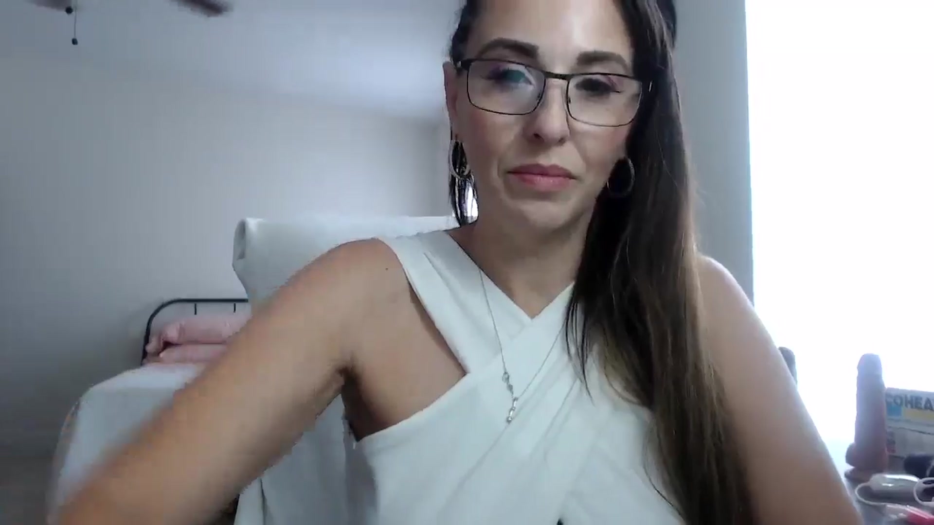 Gallery image thumbnail from MiaMoris's myfreecams stream on, 10/24/2025, 17:59 image 19 of 20