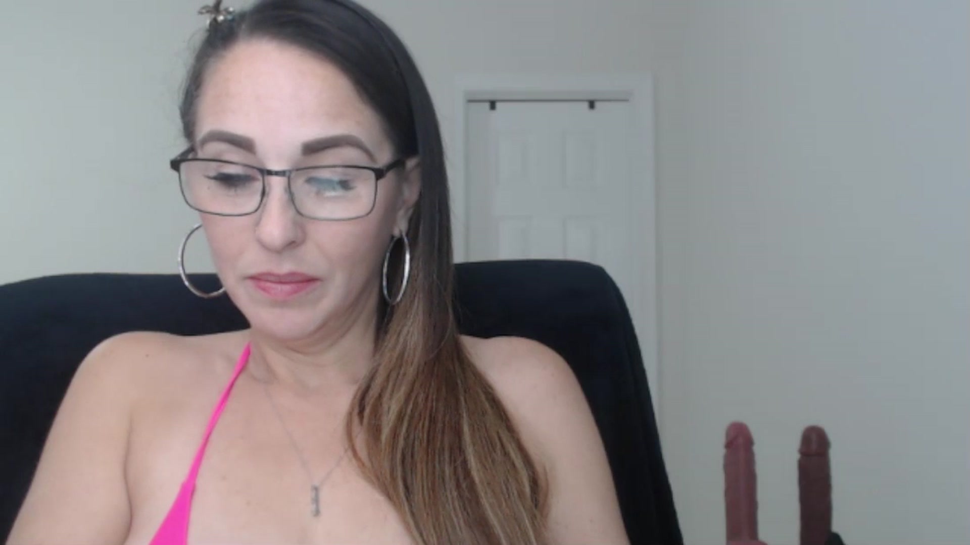 Gallery image thumbnail from MiaMoris's myfreecams stream on, 12/17/2025, 17:55 image 19 of 20