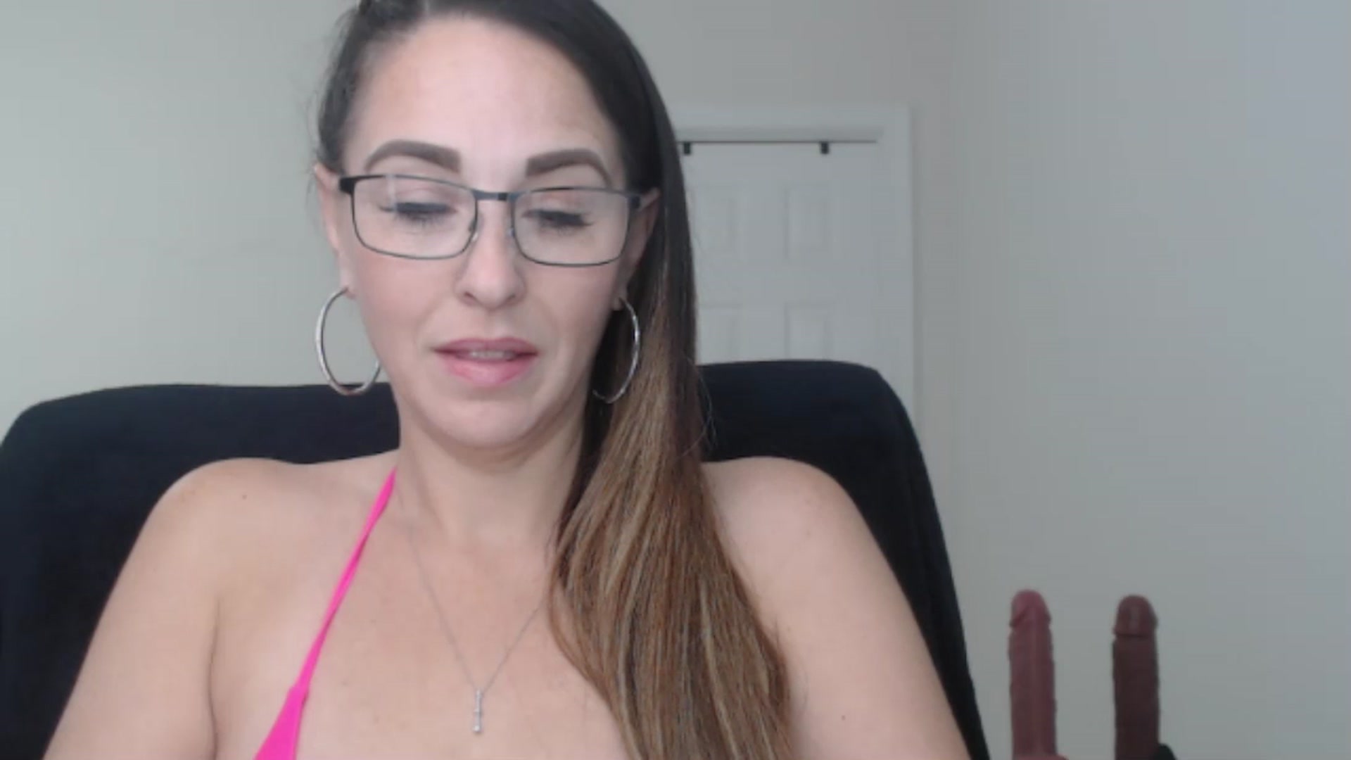 Gallery image thumbnail from MiaMoris's myfreecams stream on, 12/17/2025, 17:55 image 18 of 20