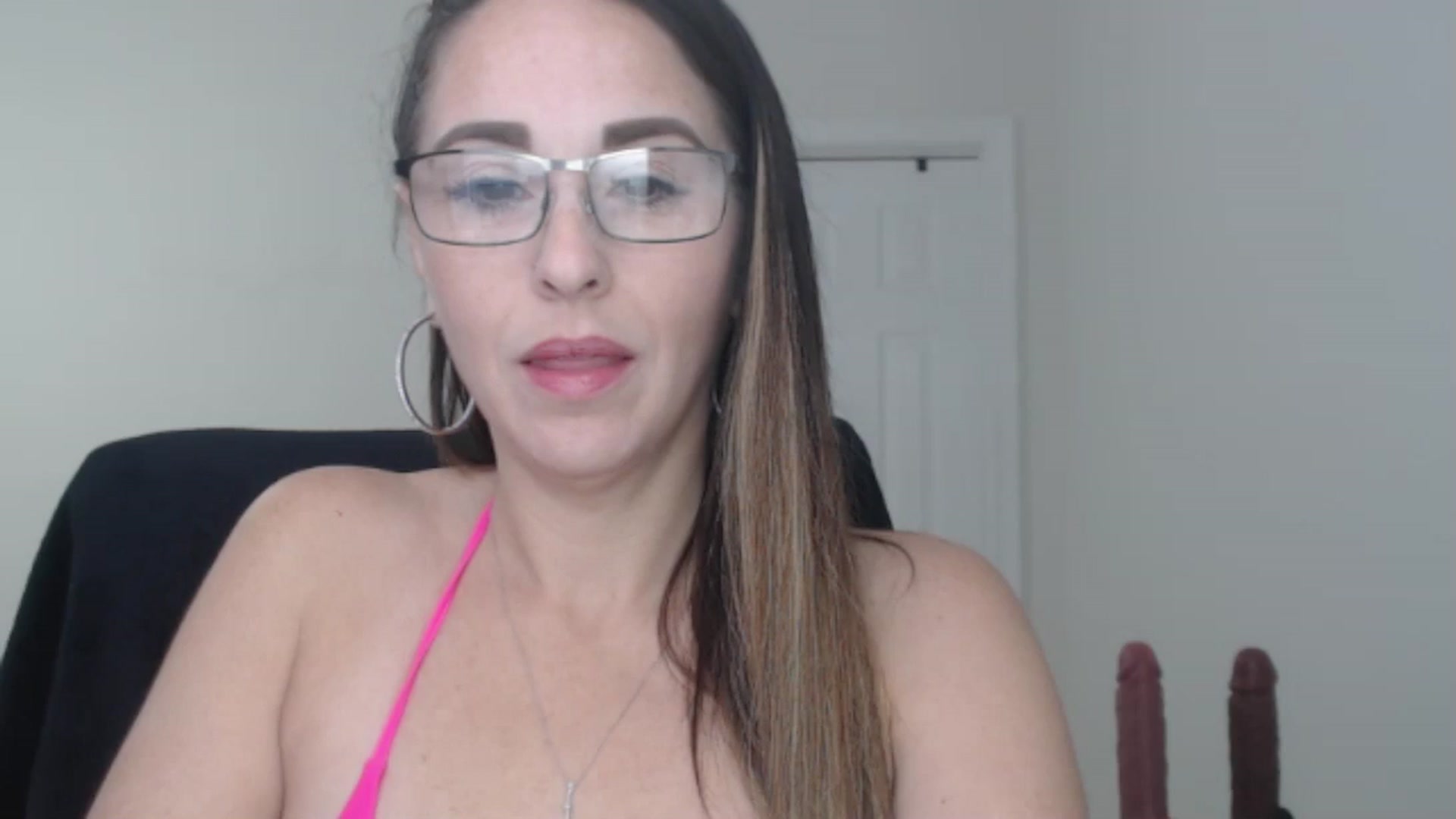 Gallery image thumbnail from MiaMoris's myfreecams stream on, 12/17/2025, 17:55 image 1 of 20