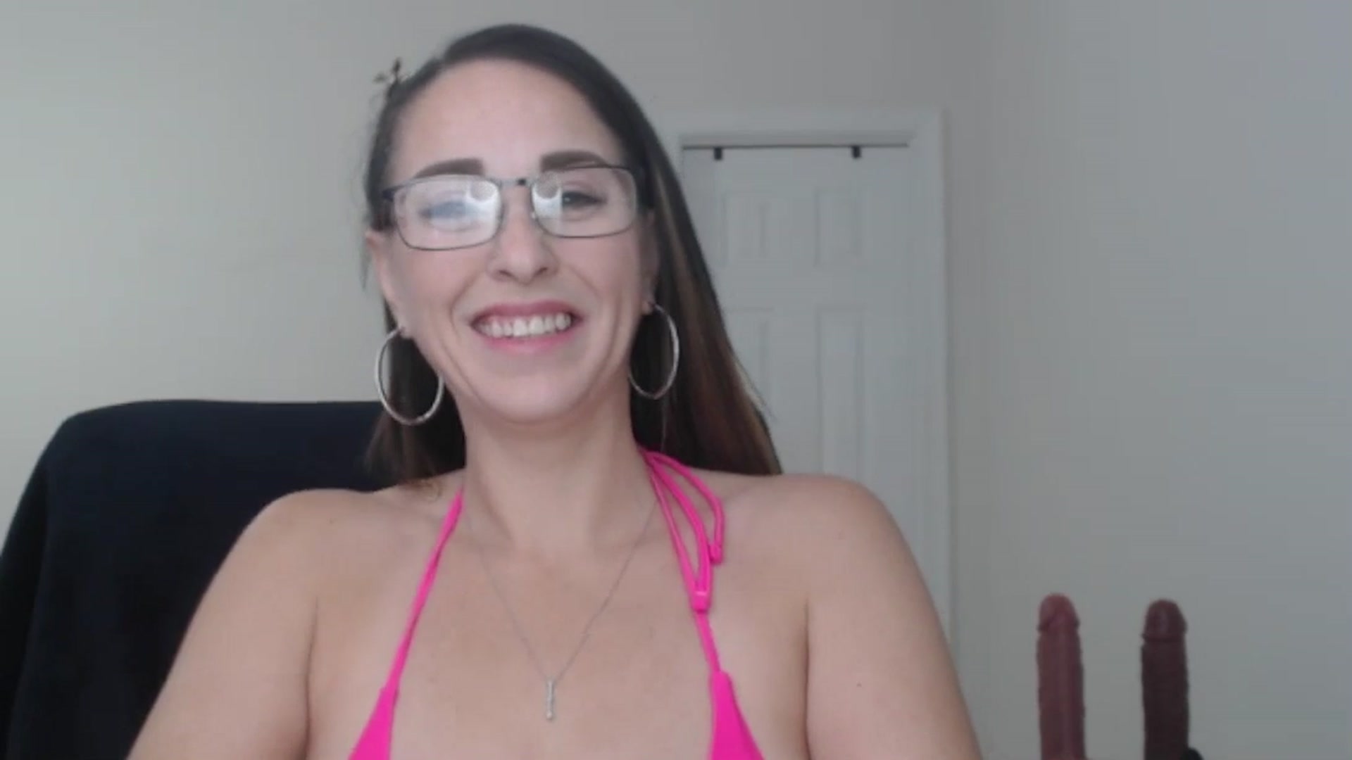 Gallery image thumbnail from MiaMoris's myfreecams stream on, 12/17/2025, 17:55 image 7 of 20