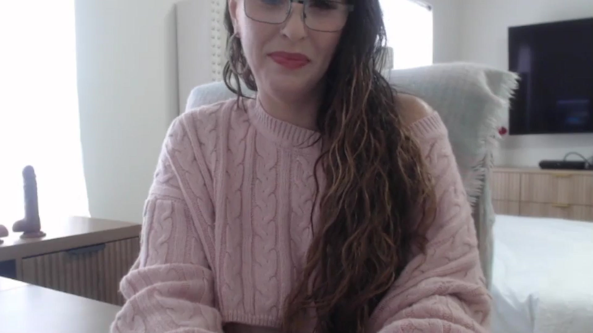 Gallery image thumbnail from MiaMoris's myfreecams stream on, 01/13/2026, 20:23 image 3 of 20