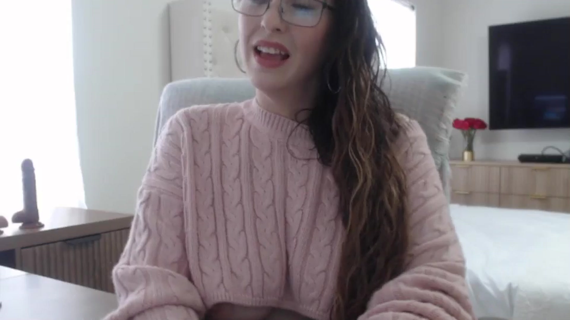 Gallery image thumbnail from MiaMoris's myfreecams stream on, 01/13/2026, 20:23 image 13 of 20
