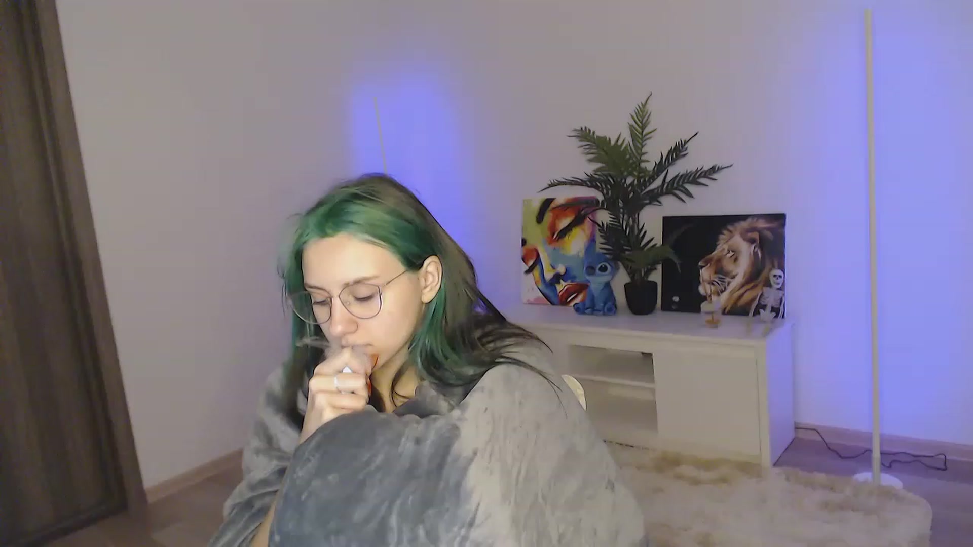 Gallery image thumbnail from MiaPhaola's myfreecams stream on, 12/04/2022, 12:31 image 12 of 20