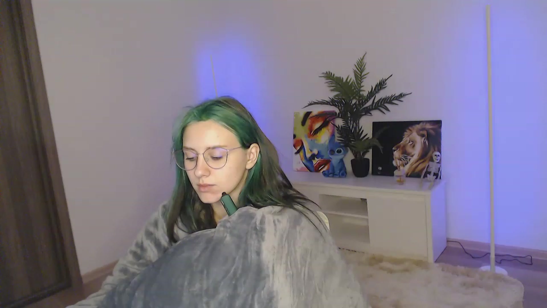 Gallery image thumbnail from MiaPhaola's myfreecams stream on, 12/04/2022, 12:31 image 13 of 20