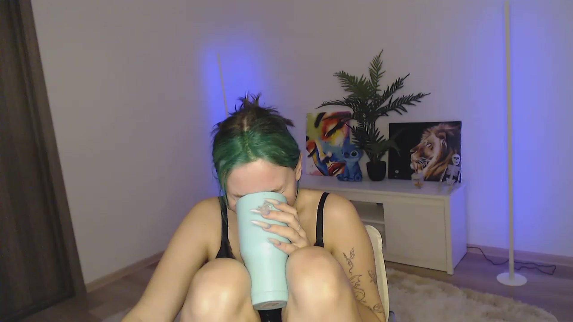 Gallery image thumbnail from MiaPhaola's myfreecams stream on, 12/05/2022, 11:28 image 5 of 20