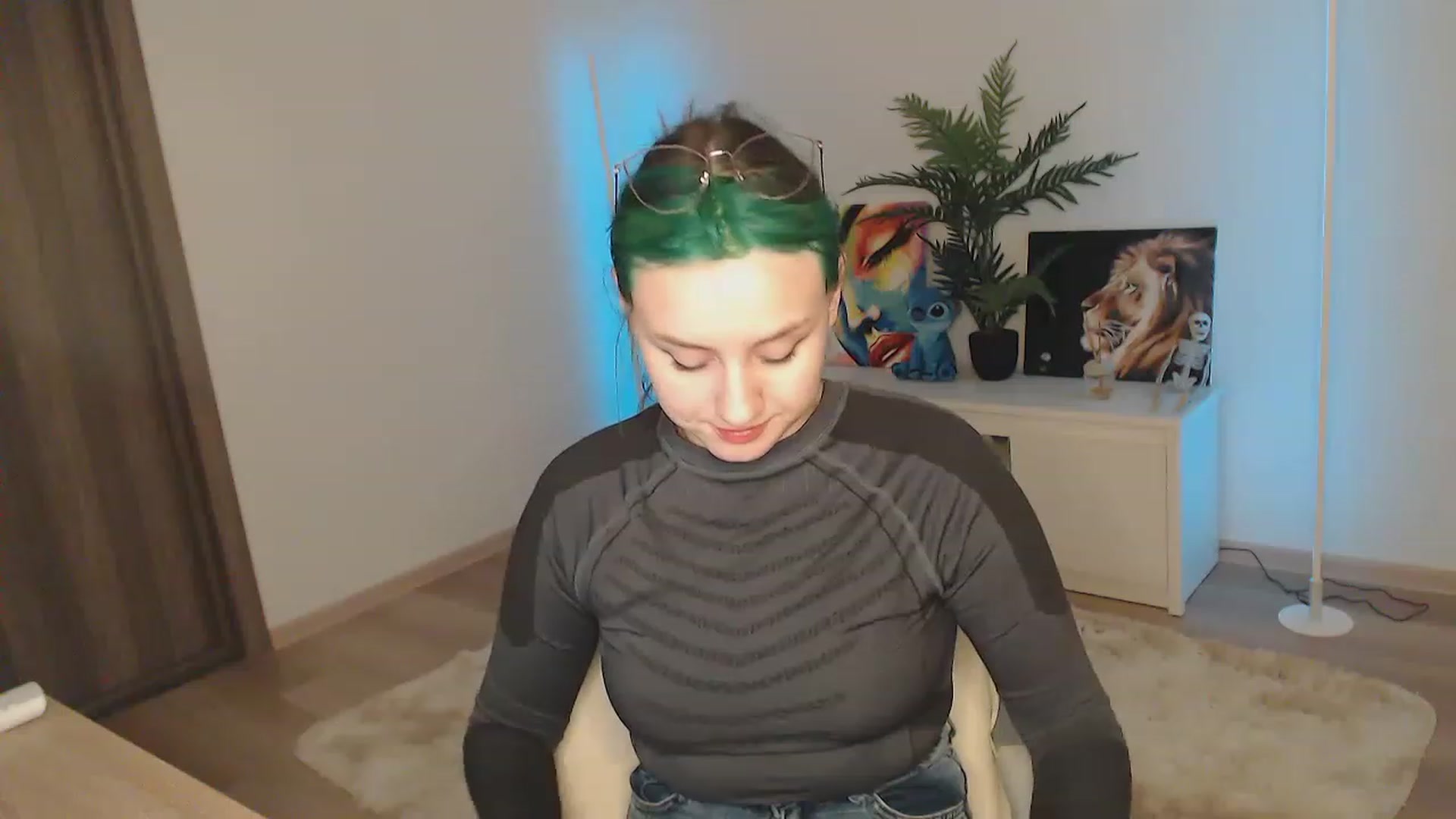 Gallery image thumbnail from MiaPhaola's myfreecams stream on, 12/05/2022, 12:46 image 20 of 20