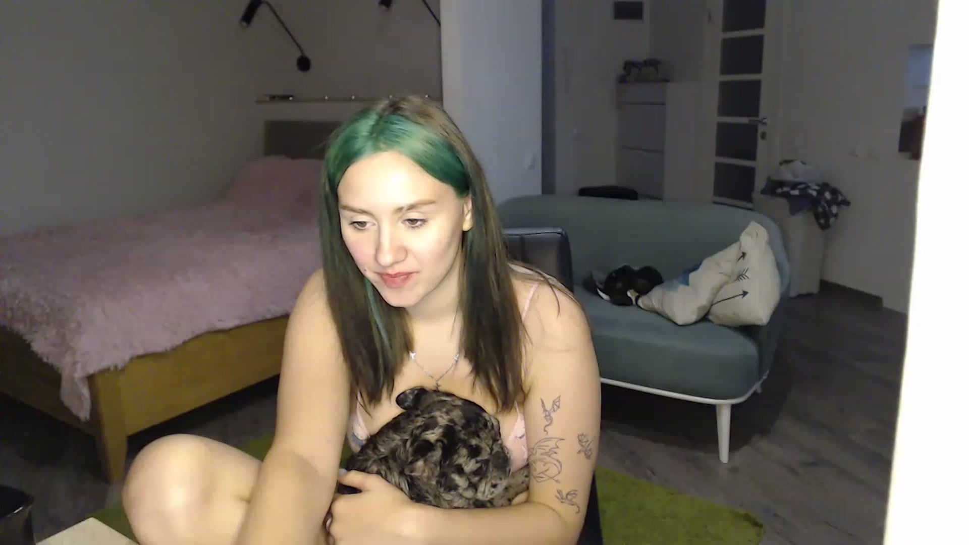 Gallery image thumbnail from MiaPhaola's myfreecams stream on, 12/07/2022, 09:22 image 17 of 20