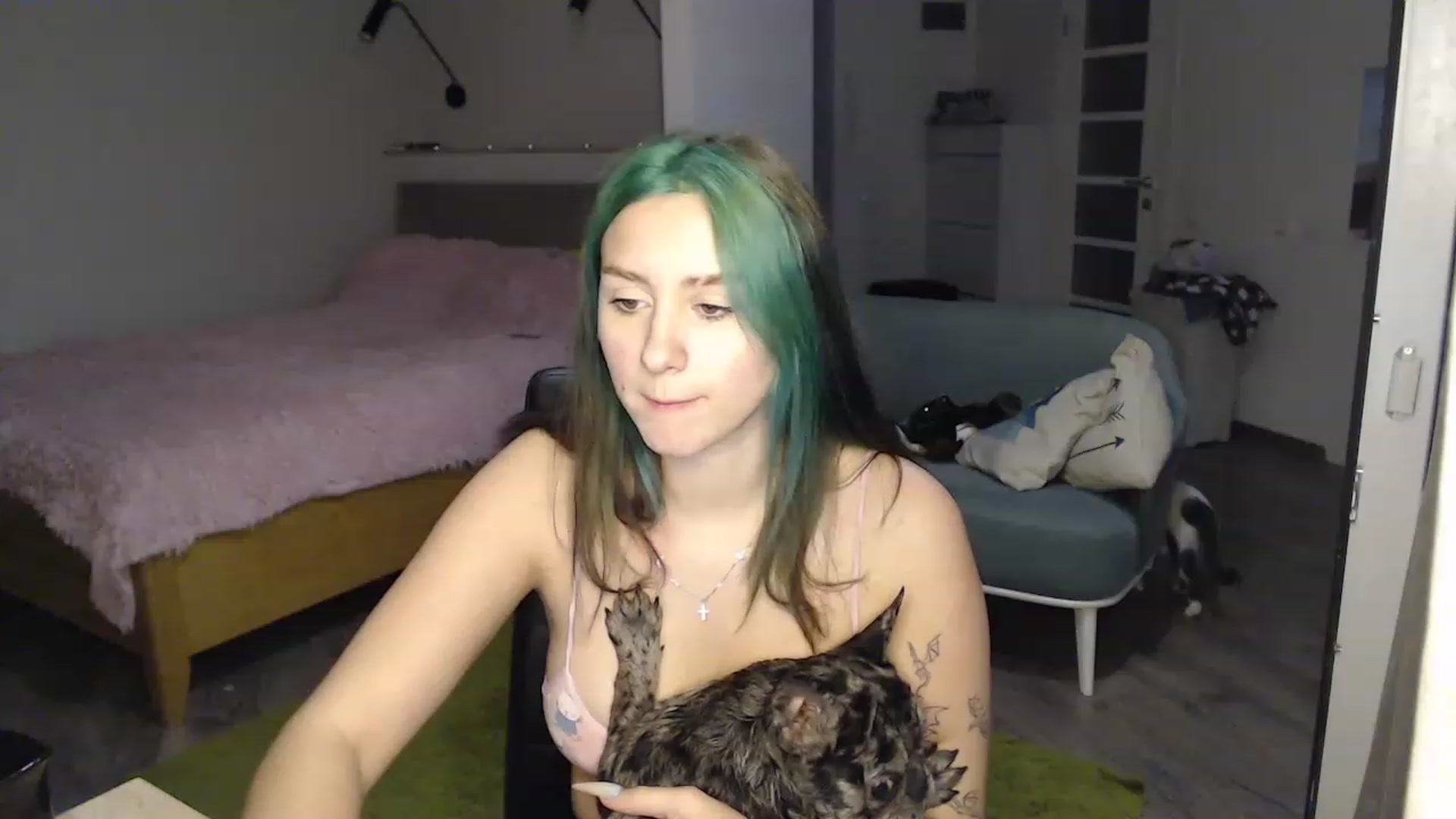 Gallery image thumbnail from MiaPhaola's myfreecams stream on, 12/07/2022, 09:22 image 7 of 20