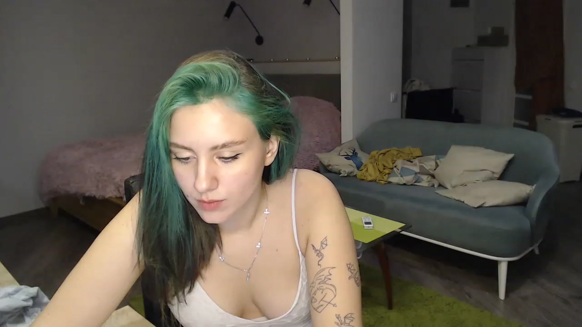 Gallery image thumbnail from MiaPhaola's myfreecams stream on, 12/08/2022, 11:18 image 6 of 20