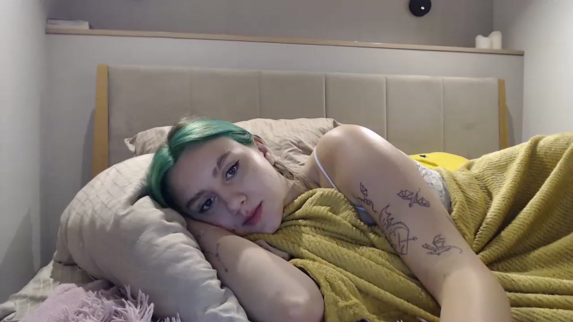 Gallery image thumbnail from MiaPhaola's myfreecams stream on, 12/08/2022, 12:02 image 6 of 20