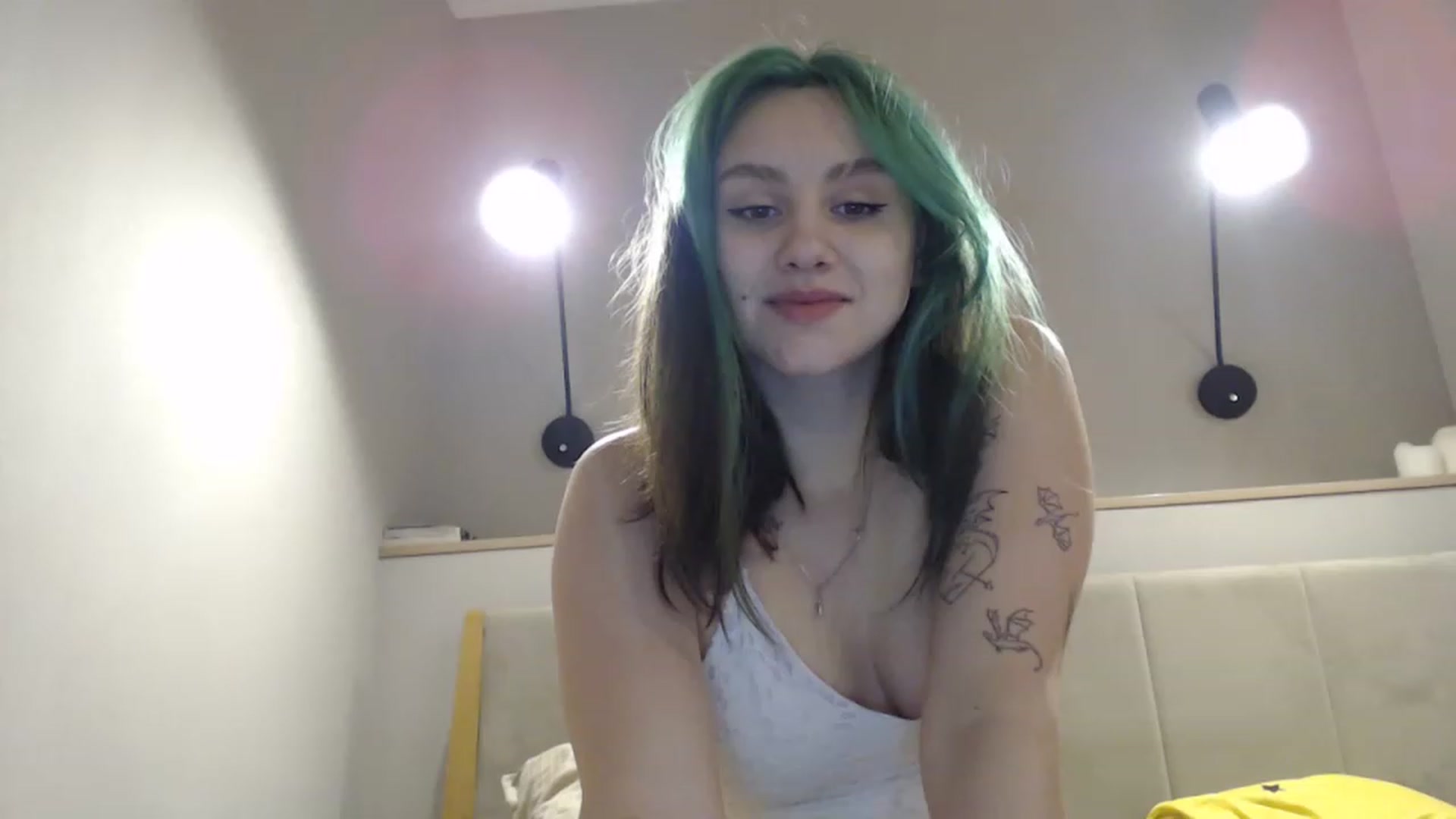 Gallery image thumbnail from MiaPhaola's myfreecams stream on, 12/08/2022, 12:02 image 13 of 20