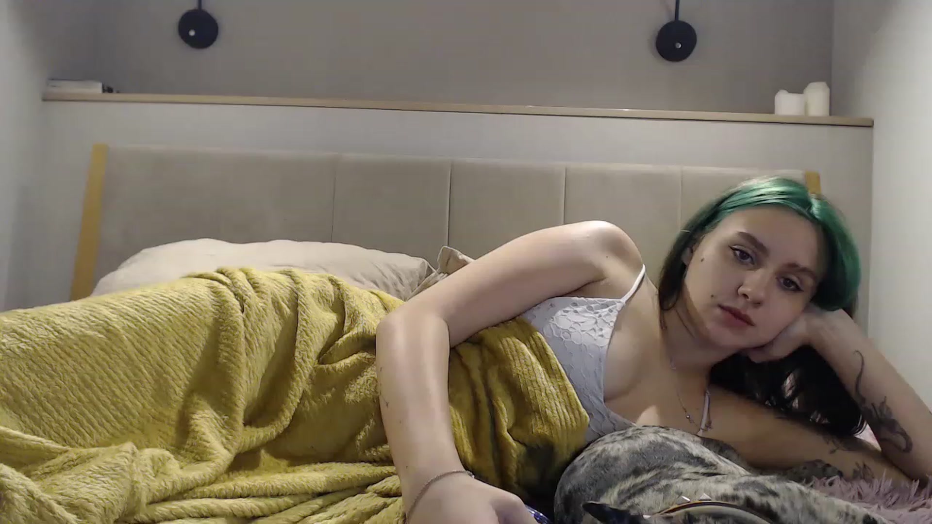 Gallery image thumbnail from MiaPhaola's myfreecams stream on, 12/08/2022, 13:33 image 7 of 20