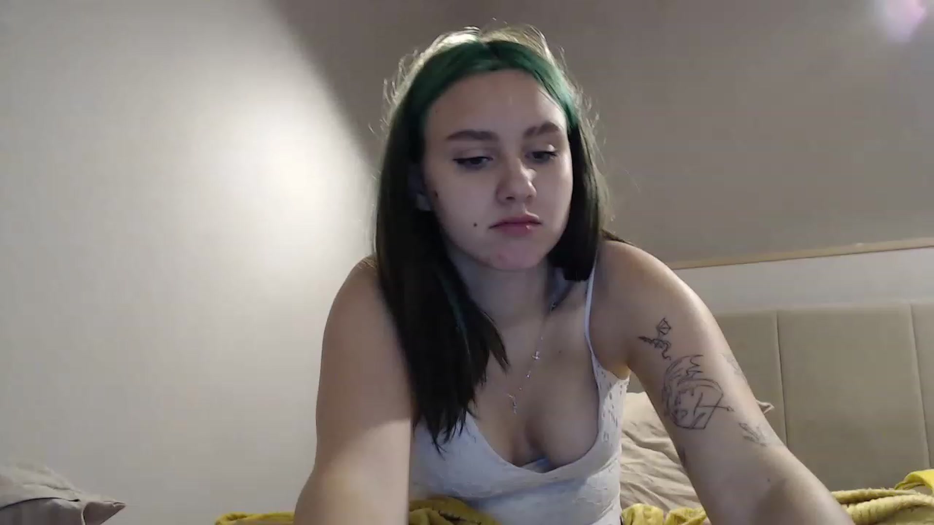Gallery image thumbnail from MiaPhaola's myfreecams stream on, 12/08/2022, 13:33 image 3 of 20
