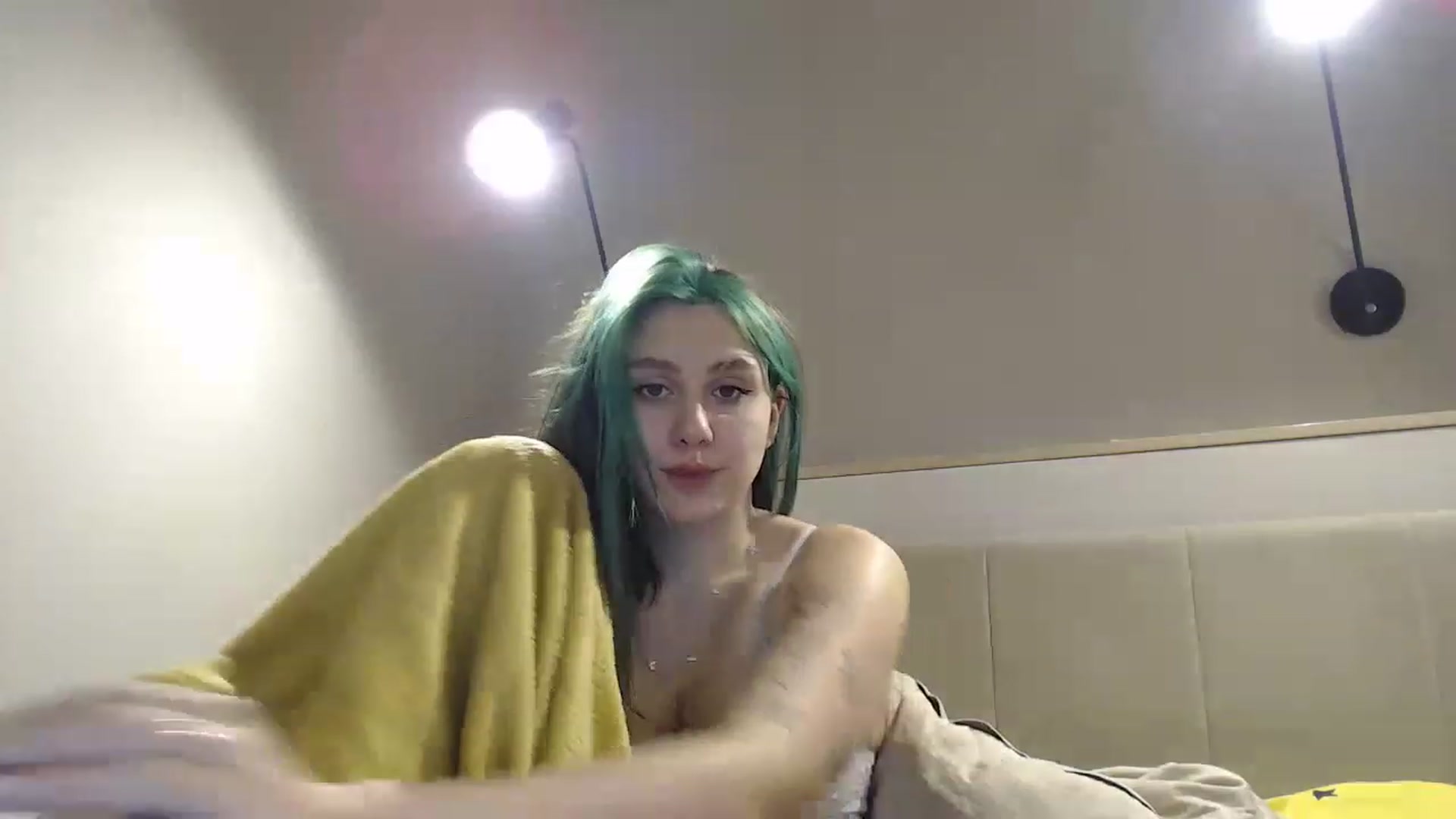 Gallery image thumbnail from MiaPhaola's myfreecams stream on, 12/08/2022, 13:33 image 20 of 20
