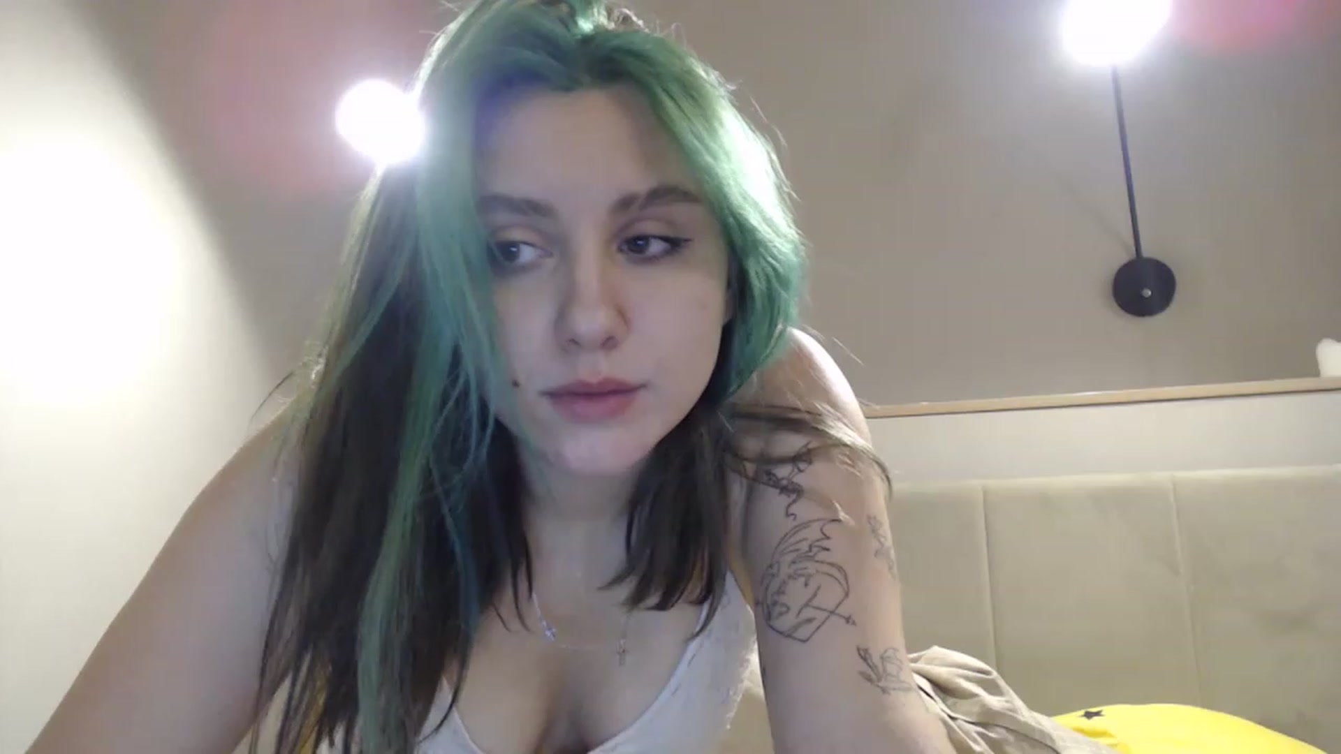 Gallery image thumbnail from MiaPhaola's myfreecams stream on, 12/08/2022, 13:33 image 17 of 20