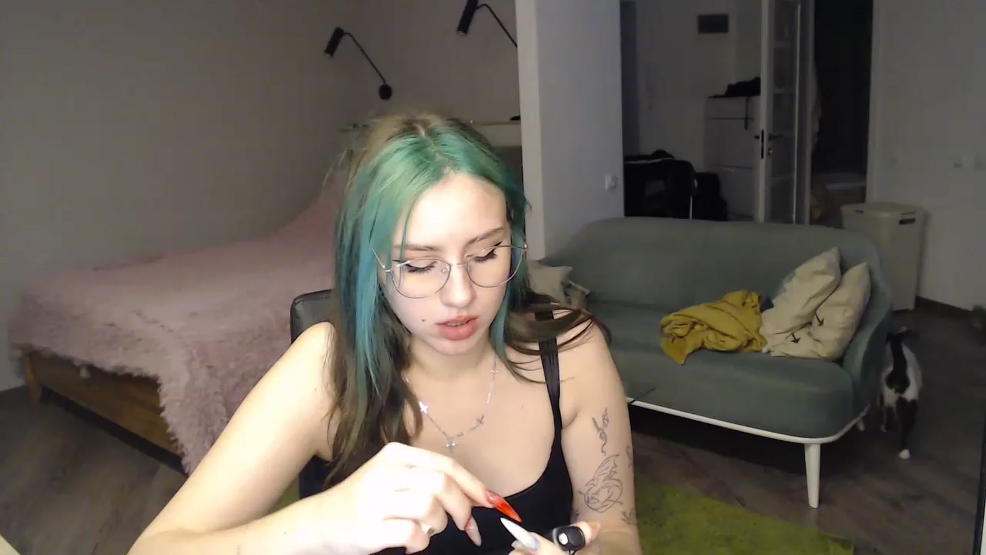 Gallery image thumbnail from MiaPhaola's myfreecams stream on, 12/09/2022, 09:34 image 4 of 20