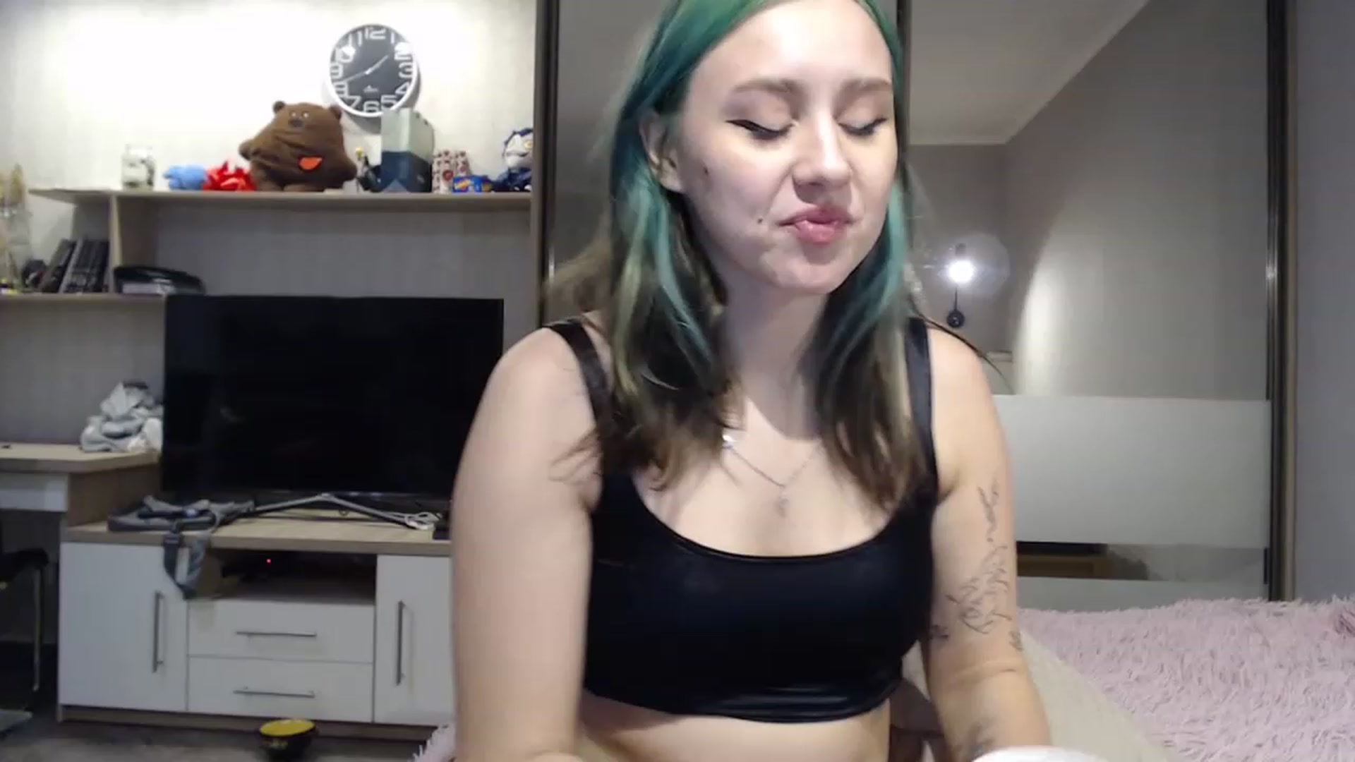 Gallery image thumbnail from MiaPhaola's myfreecams stream on, 12/09/2022, 13:03 image 8 of 20