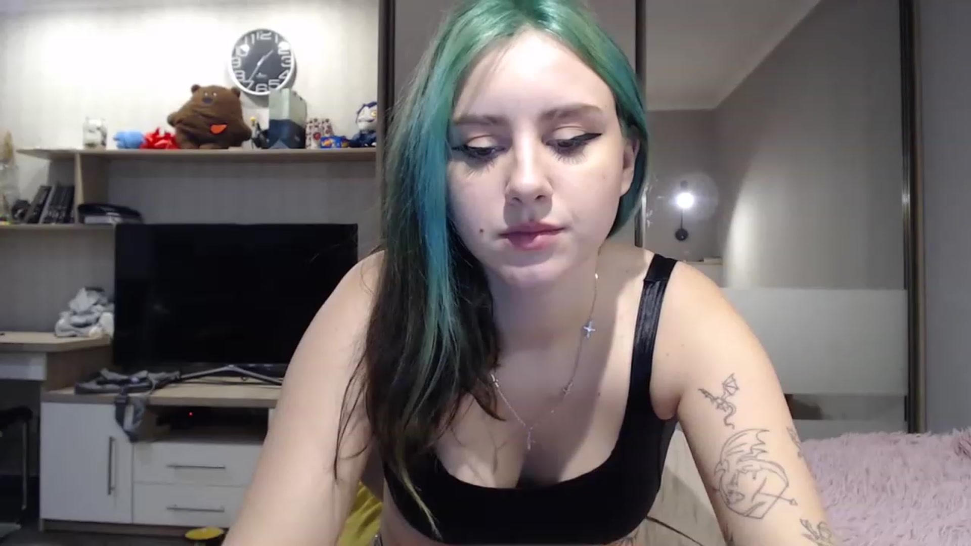 Gallery image thumbnail from MiaPhaola's myfreecams stream on, 12/09/2022, 13:03 image 7 of 20