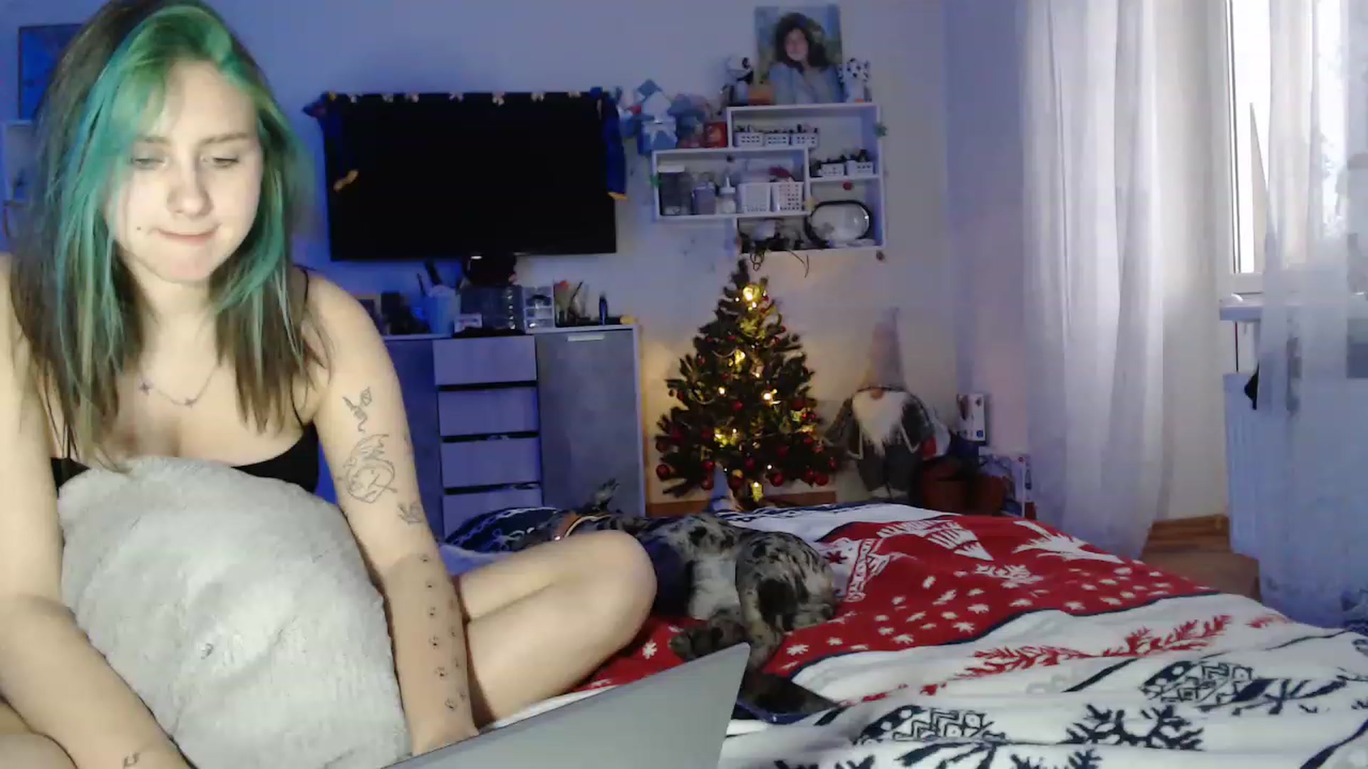Gallery image thumbnail from MiaPhaola's myfreecams stream on, 12/15/2022, 14:12 image 18 of 20