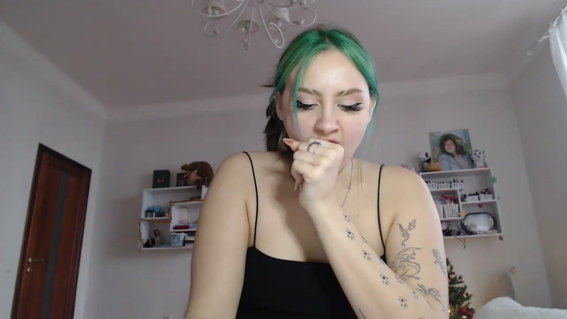 Gallery image thumbnail from MiaPhaola's myfreecams stream on, 12/18/2022, 13:34 image 10 of 20