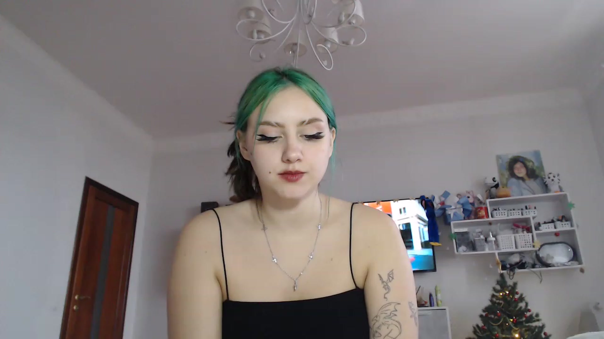Gallery image thumbnail from MiaPhaola's myfreecams stream on, 12/18/2022, 13:34 image 6 of 20